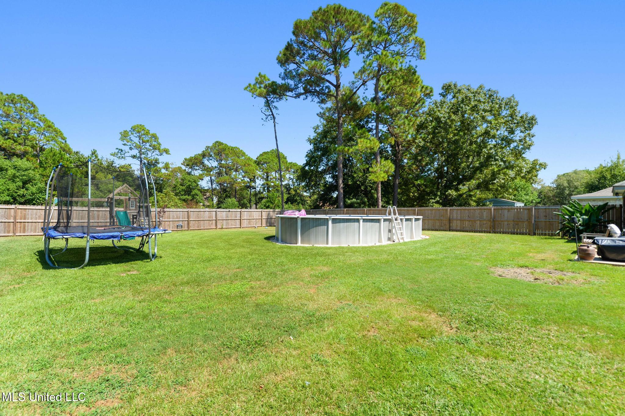 208 Glen Eagles Drive Property Photo 28