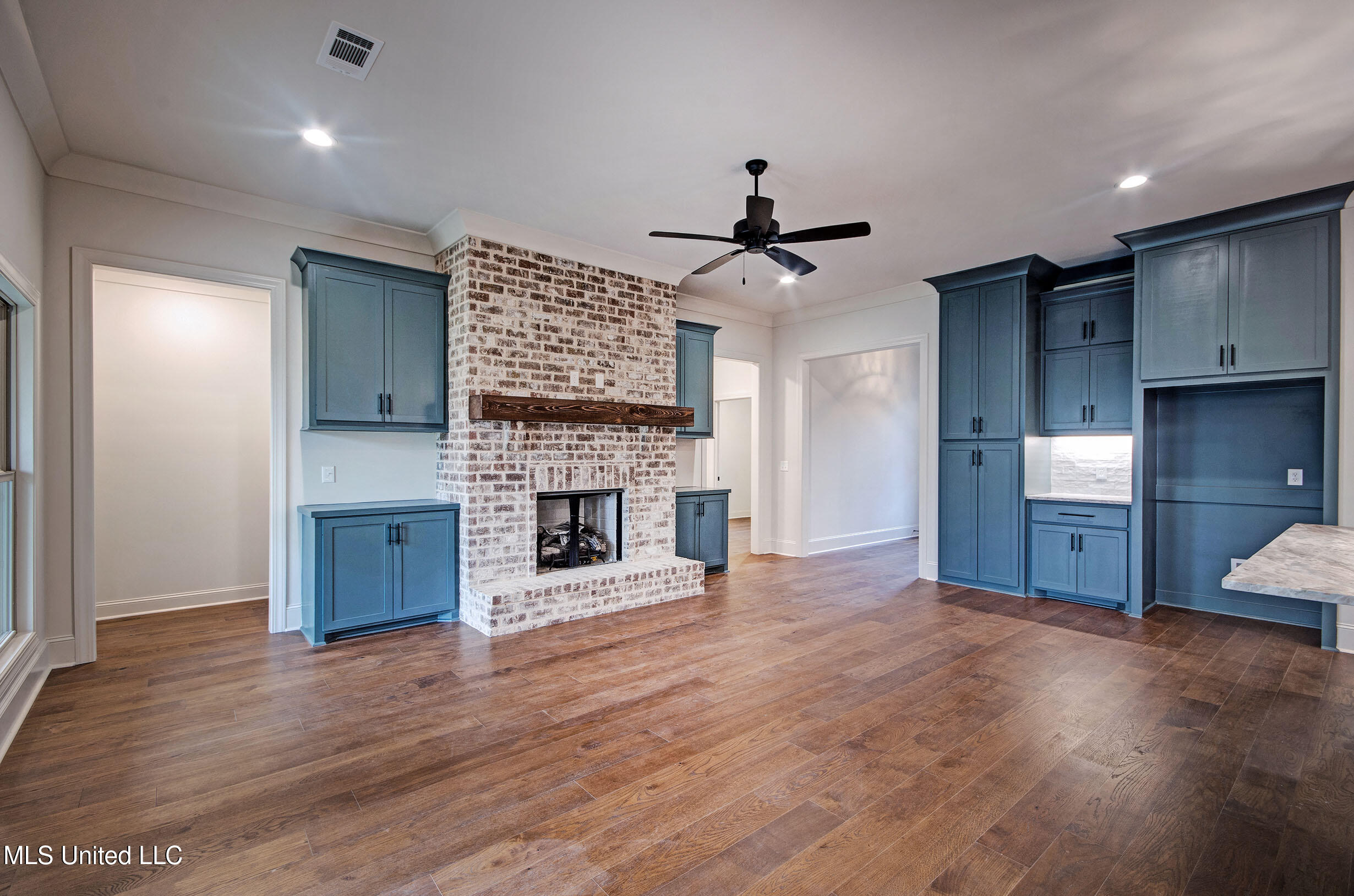 111 Southern Oak Way Property Photo 18