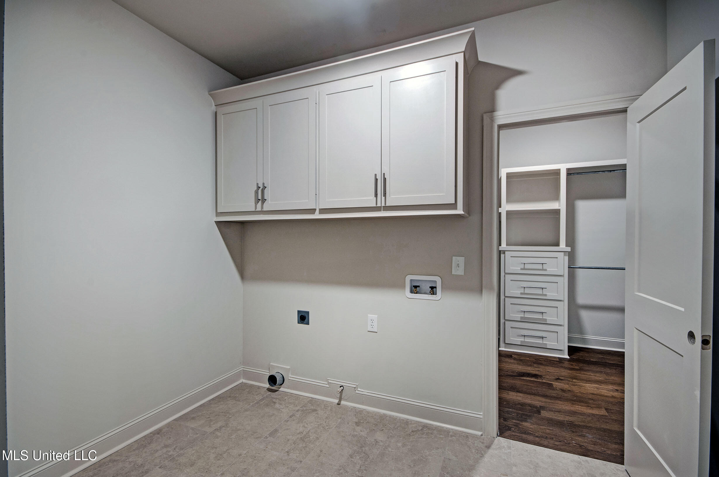 111 Southern Oak Way Property Photo 25