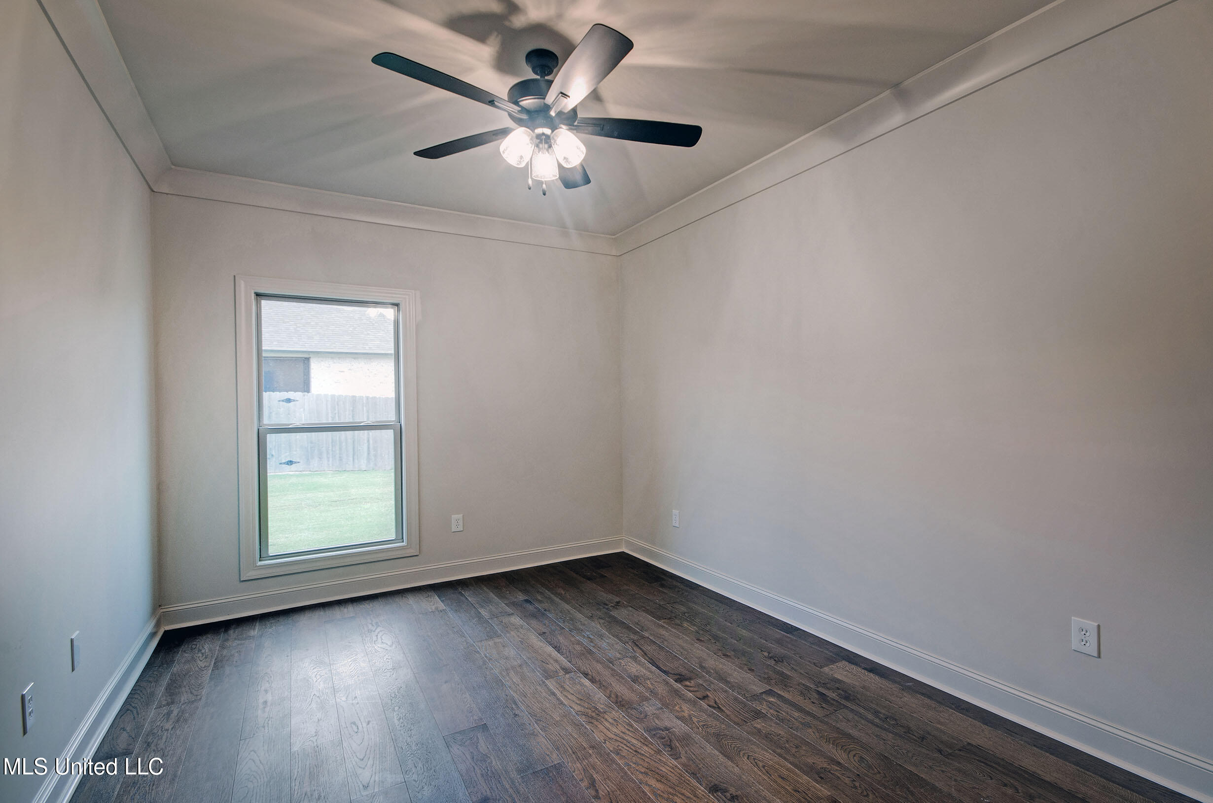 111 Southern Oak Way Property Photo 32