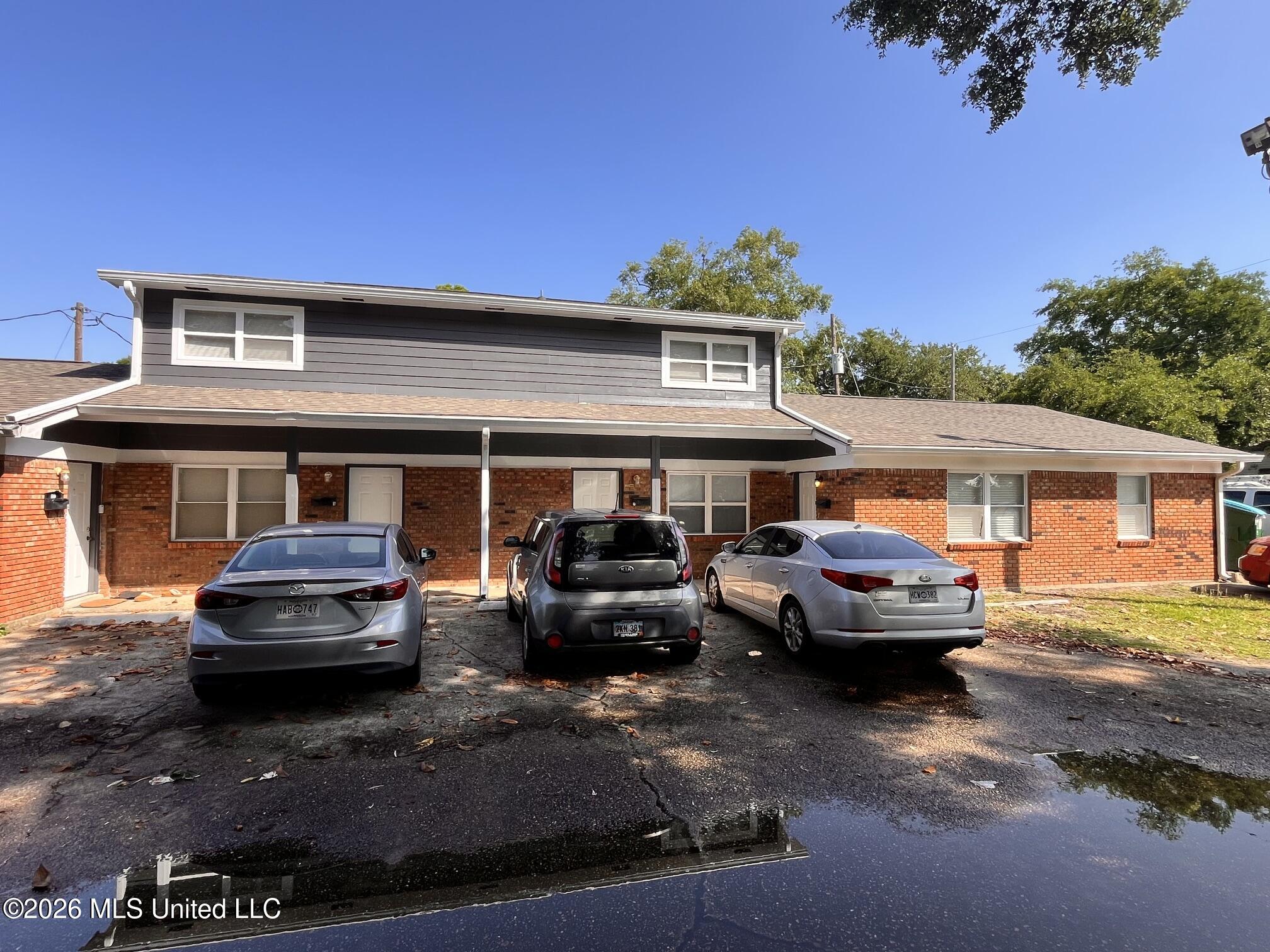 807 Hardy Avenue Property Photo 1
