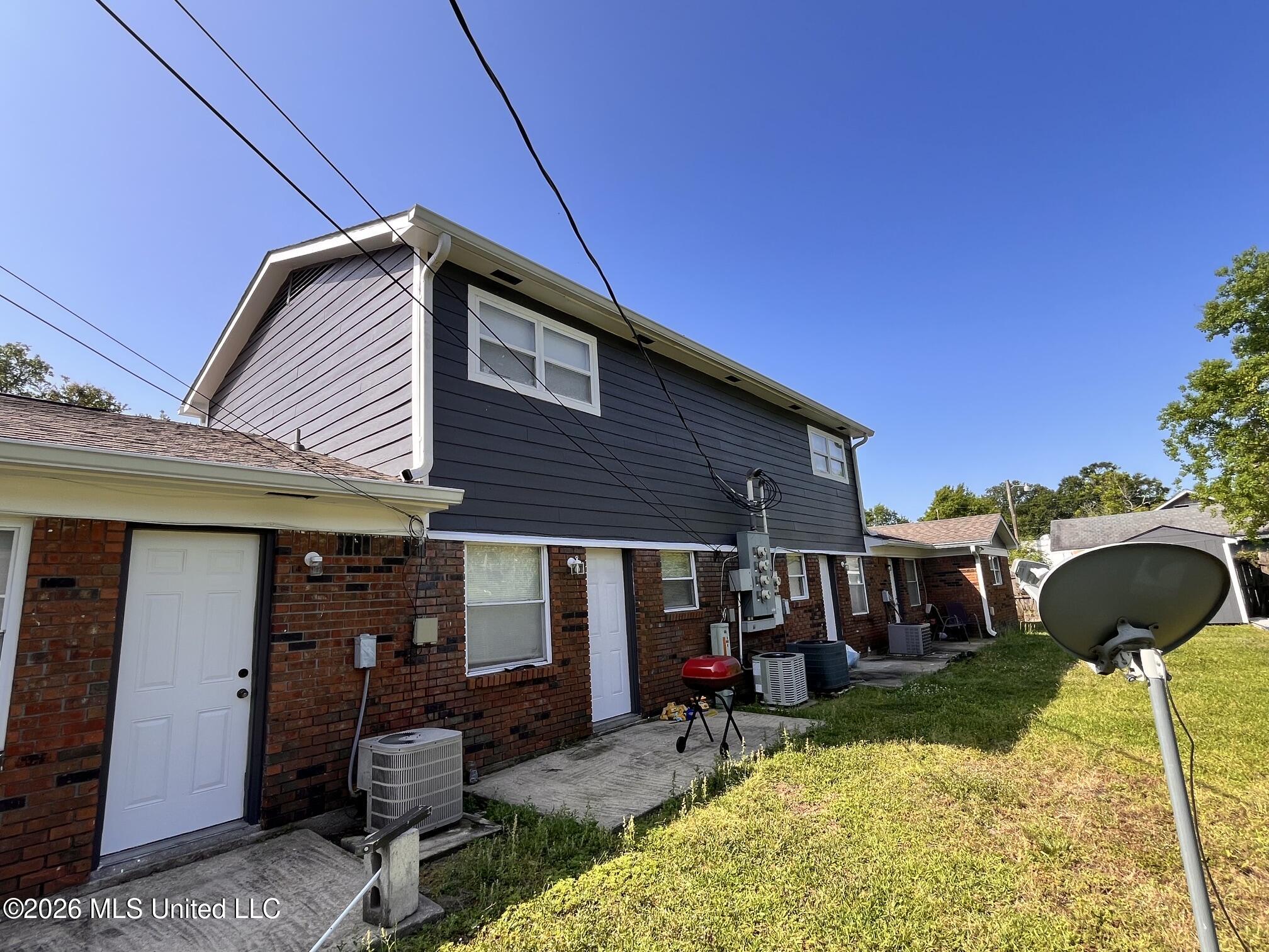 807 Hardy Avenue Property Photo 6