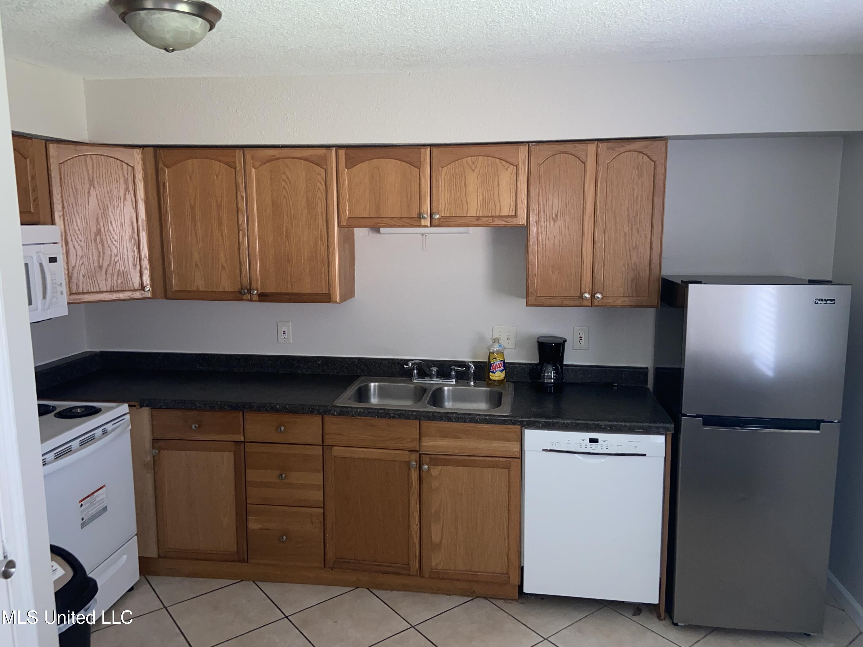 807 Hardy Avenue Property Photo 11