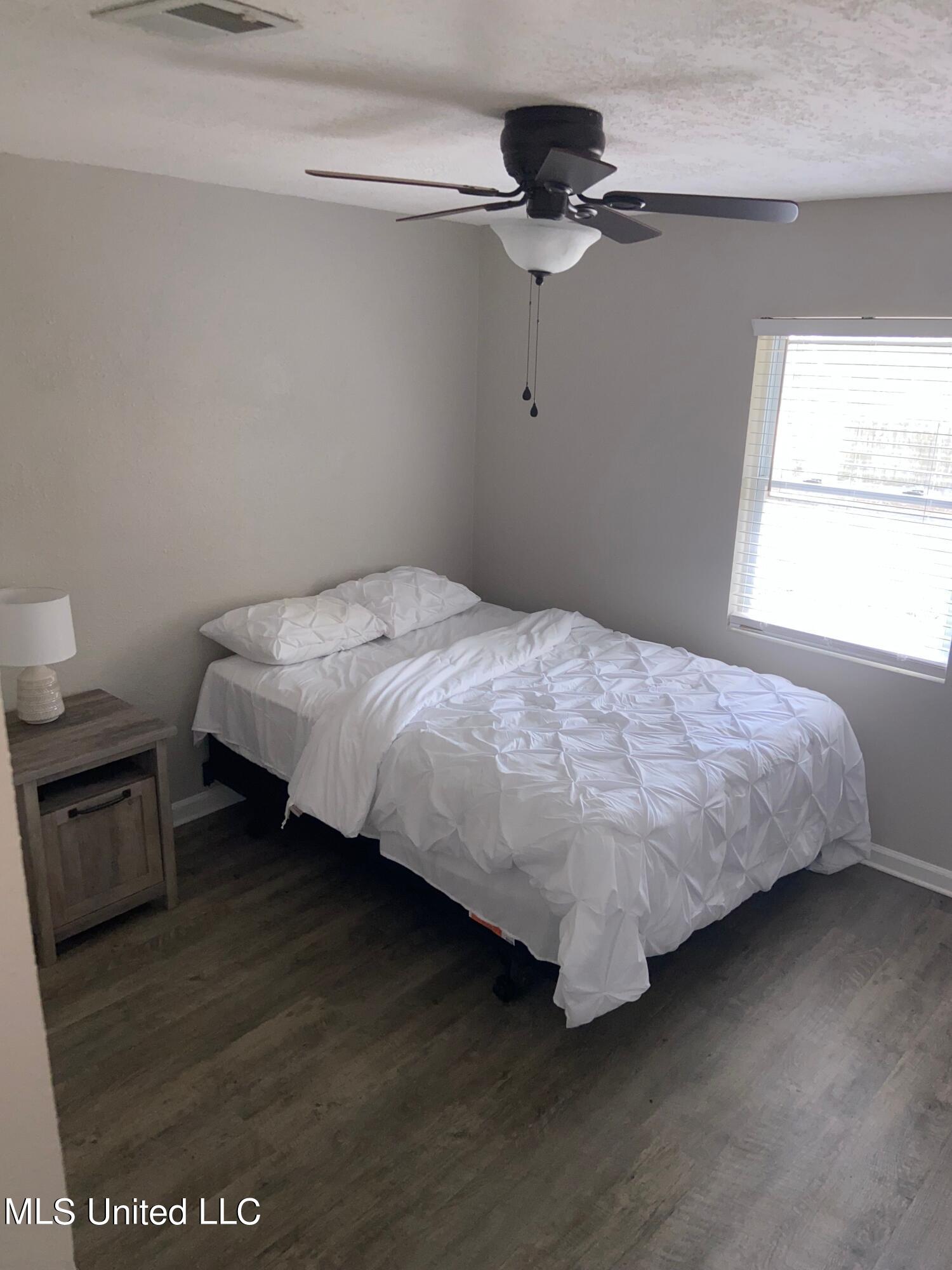 807 Hardy Avenue Property Photo 13