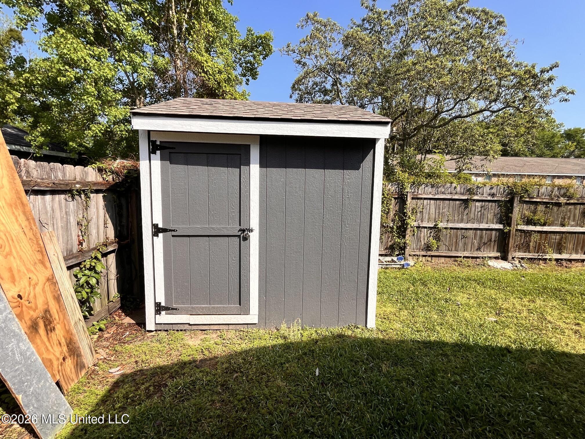 807 Hardy Avenue Property Photo 14