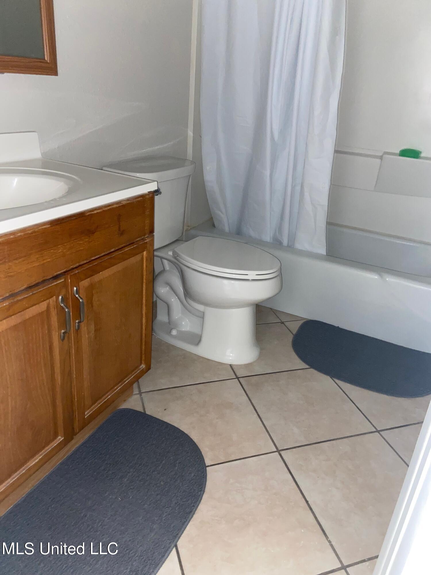 807 Hardy Avenue Property Photo 15