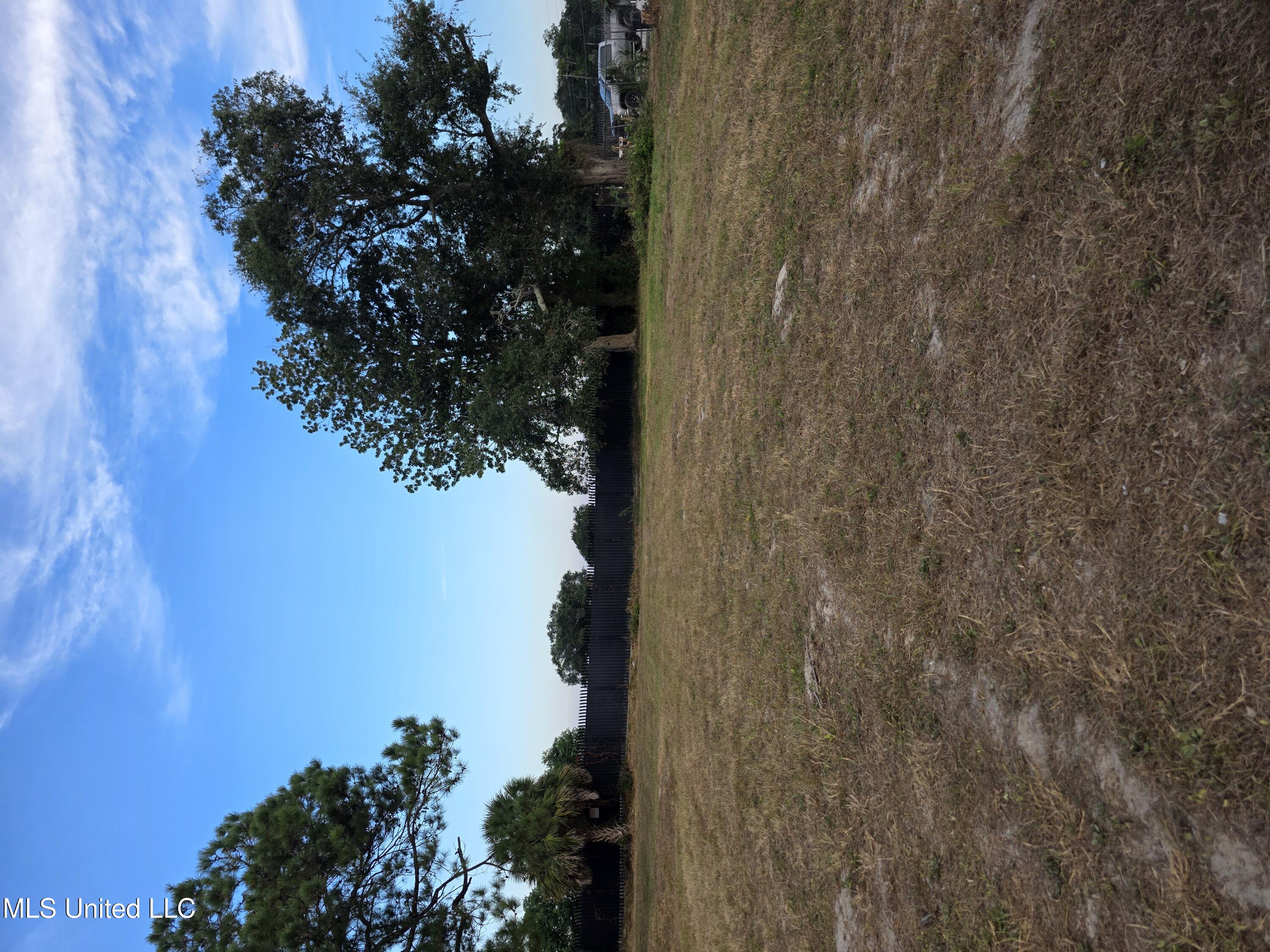 226 Iberville Drive Property Photo 1