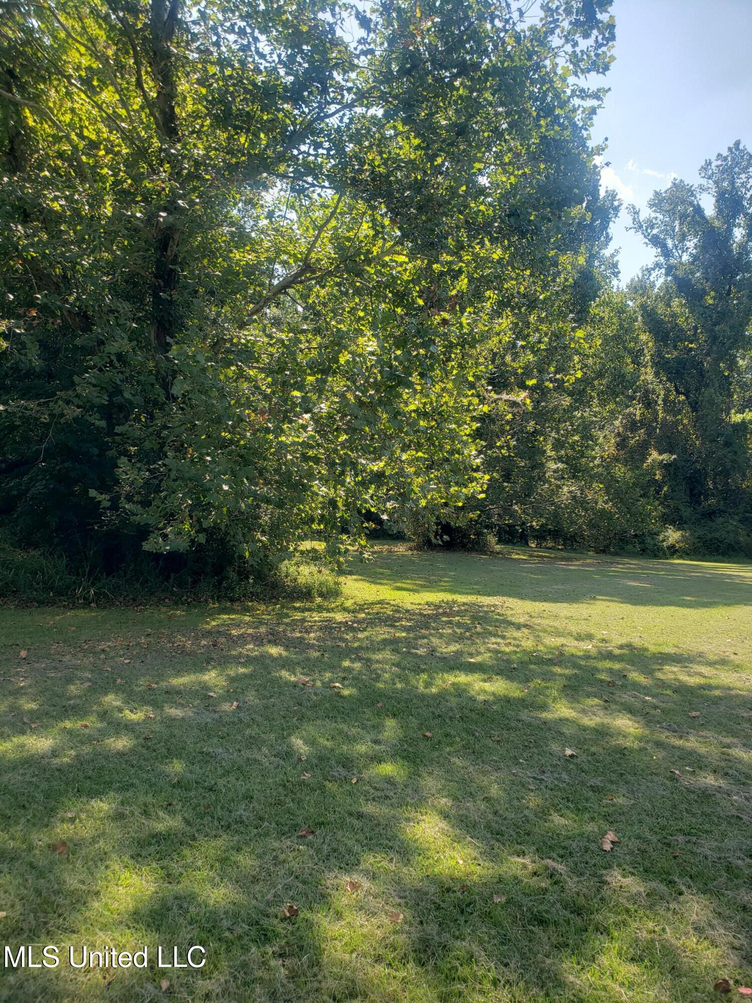 2313 South Frontage Road Property Photo 4