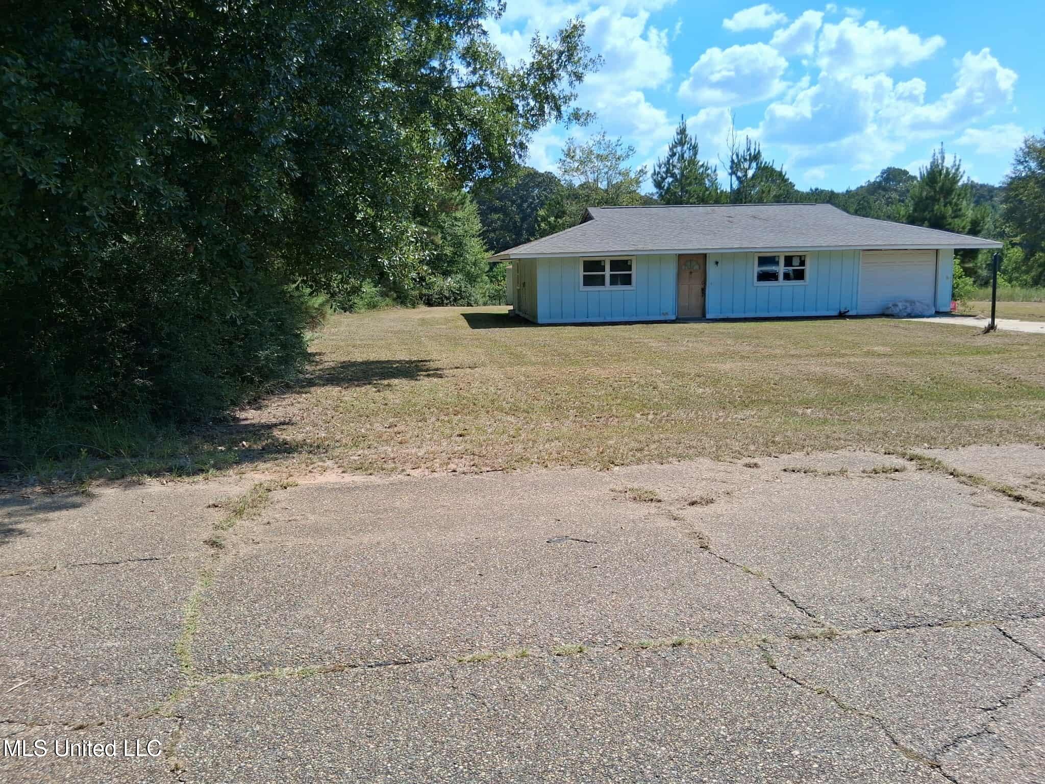 45 Ladner Drive Property Photo 2