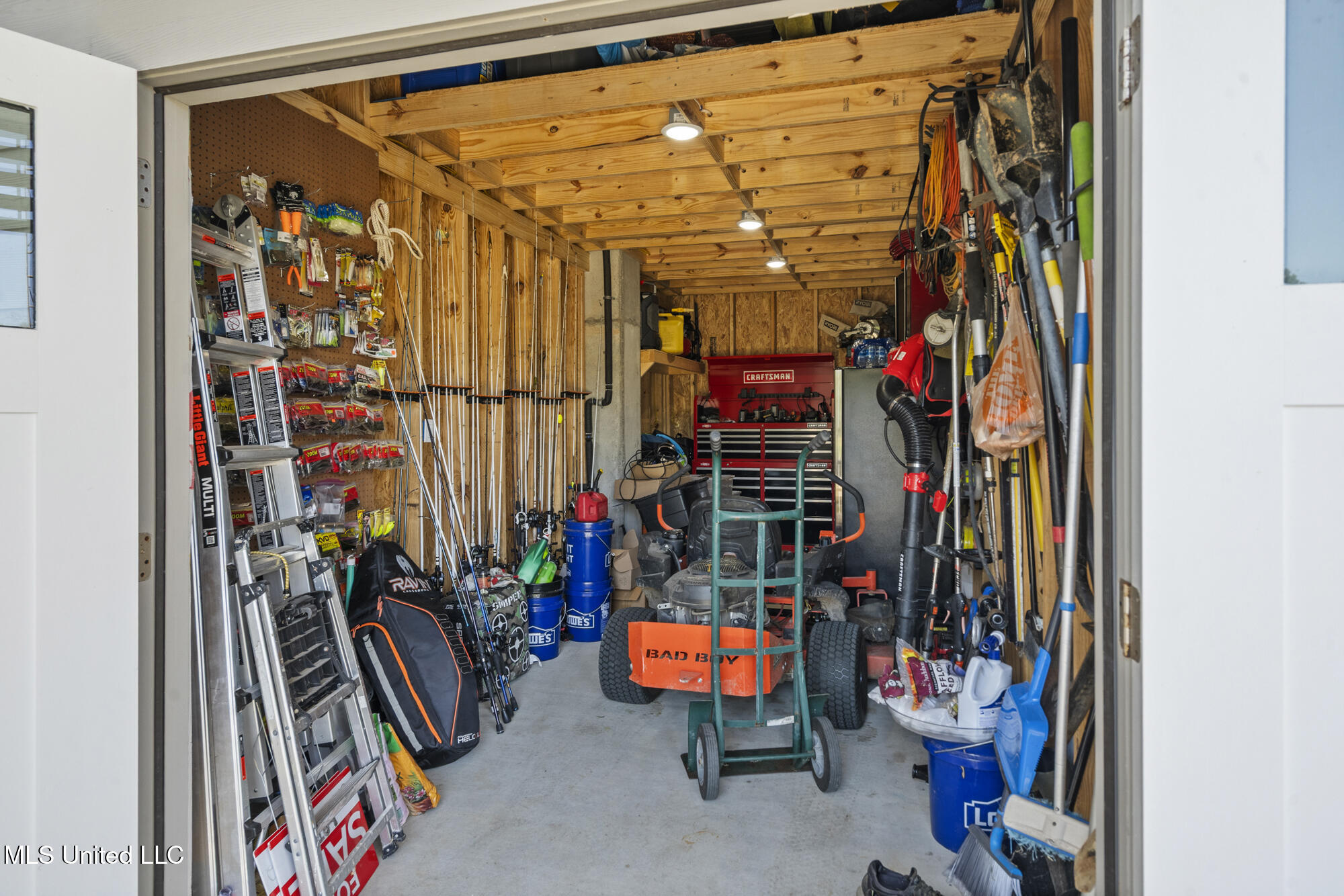 1322 Enos Street Property Photo 22