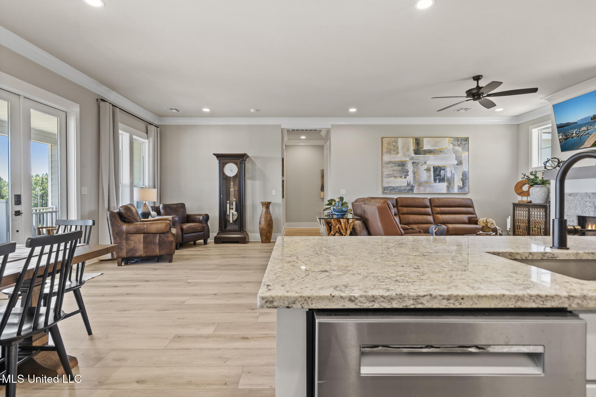 1322 Enos Street Property Photo 35