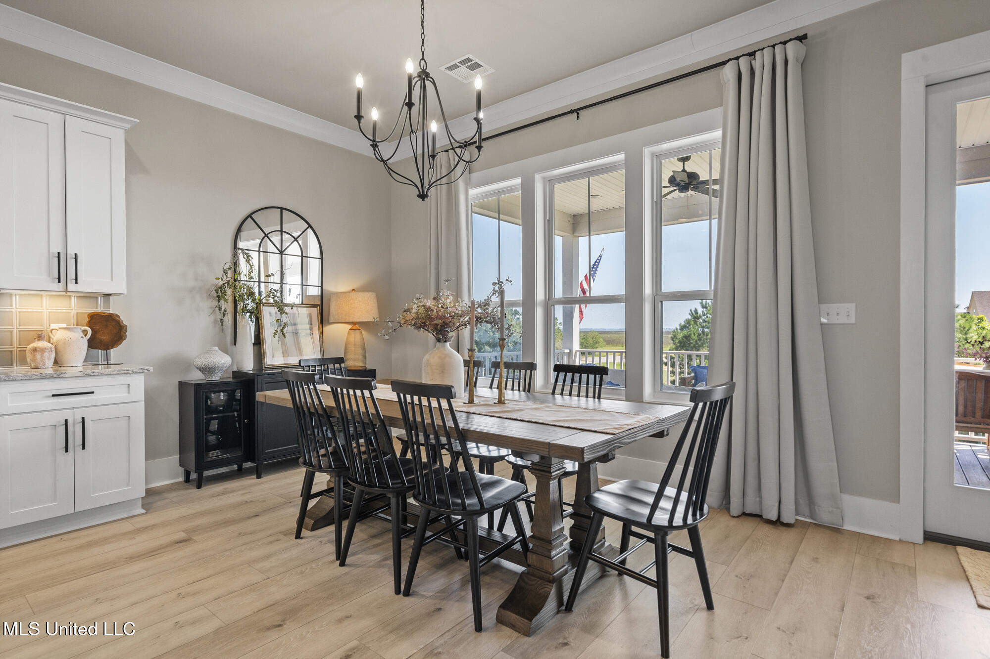 1322 Enos Street Property Photo 36