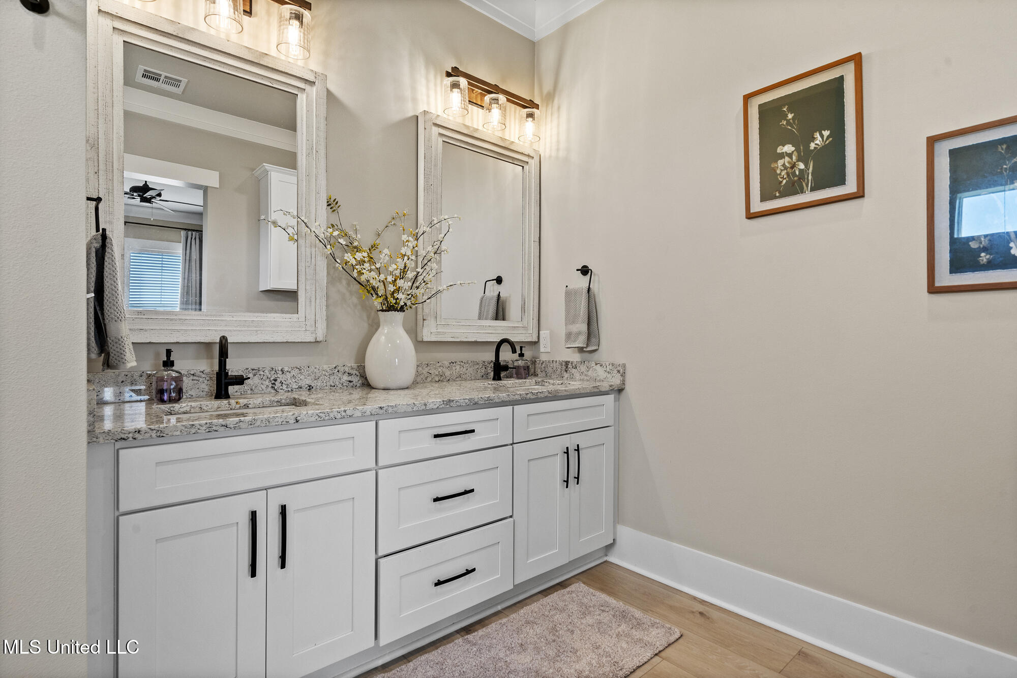 1322 Enos Street Property Photo 42