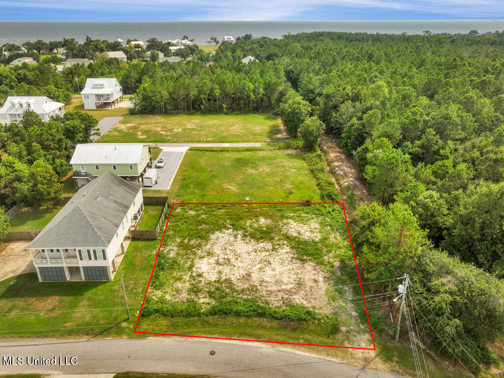 439 Sears Avenue Property Photo 1