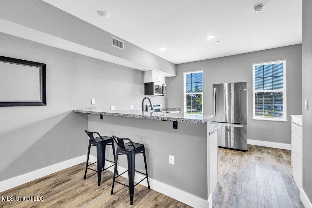 112 E Orchard Loop Property Photo 6