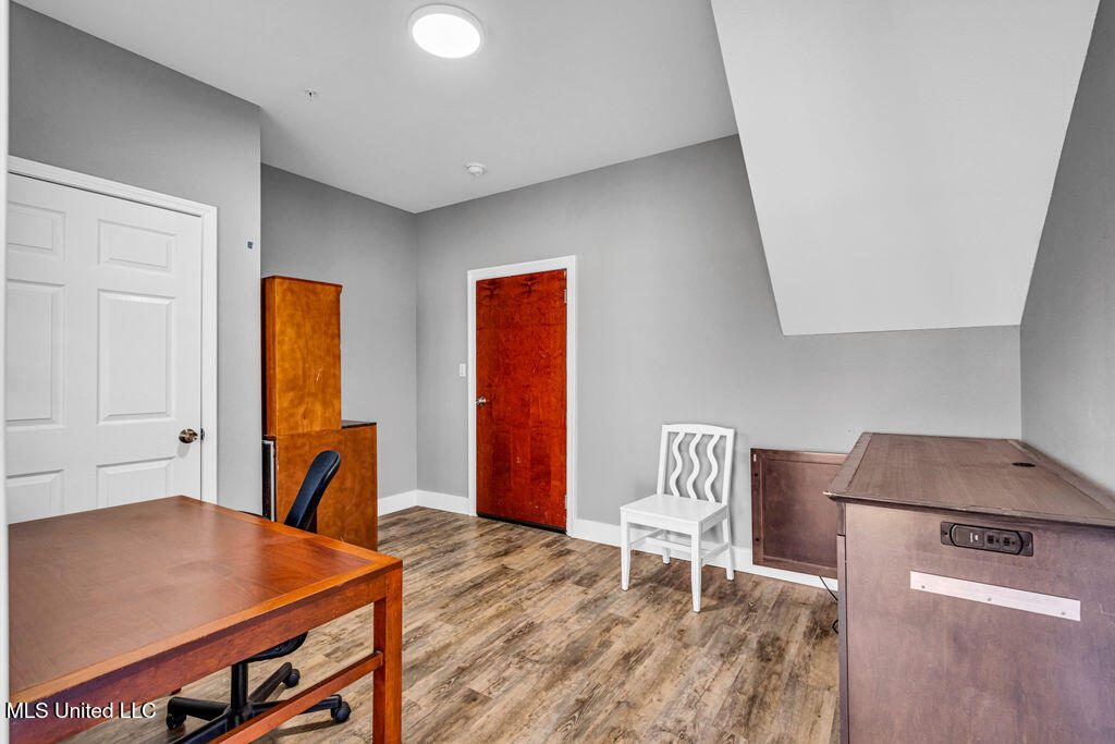 112 E Orchard Loop Property Photo 18