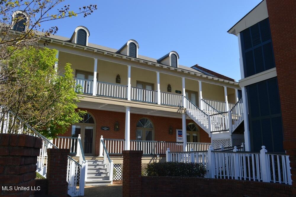 11 Northtown Drive Property Photo 1