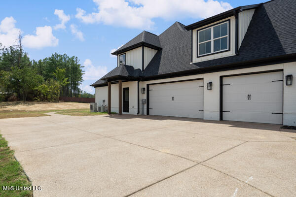 14317 Hidden Loop Property Photo 3