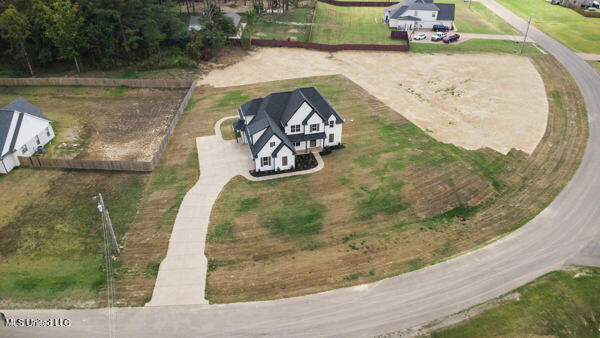 14317 Hidden Loop Property Photo 4