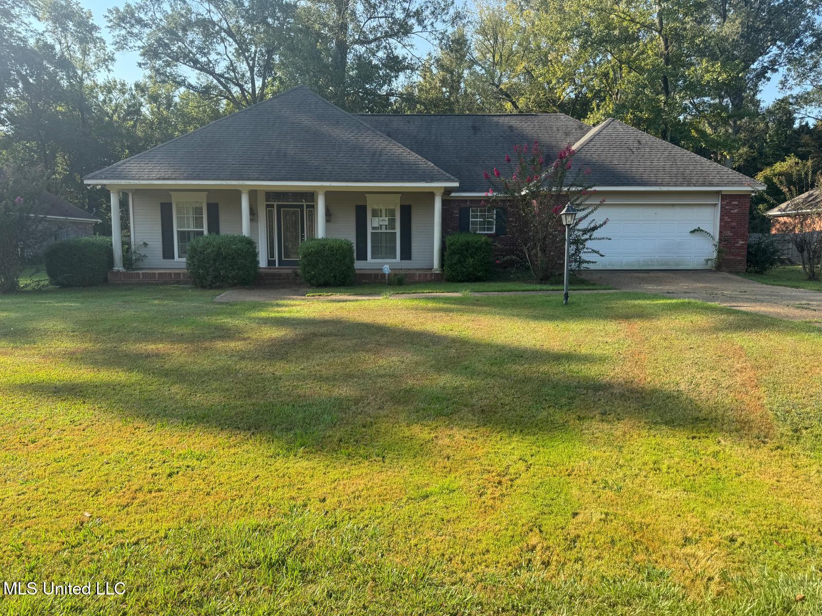 120 Wildwood Boulevard Property Photo 1