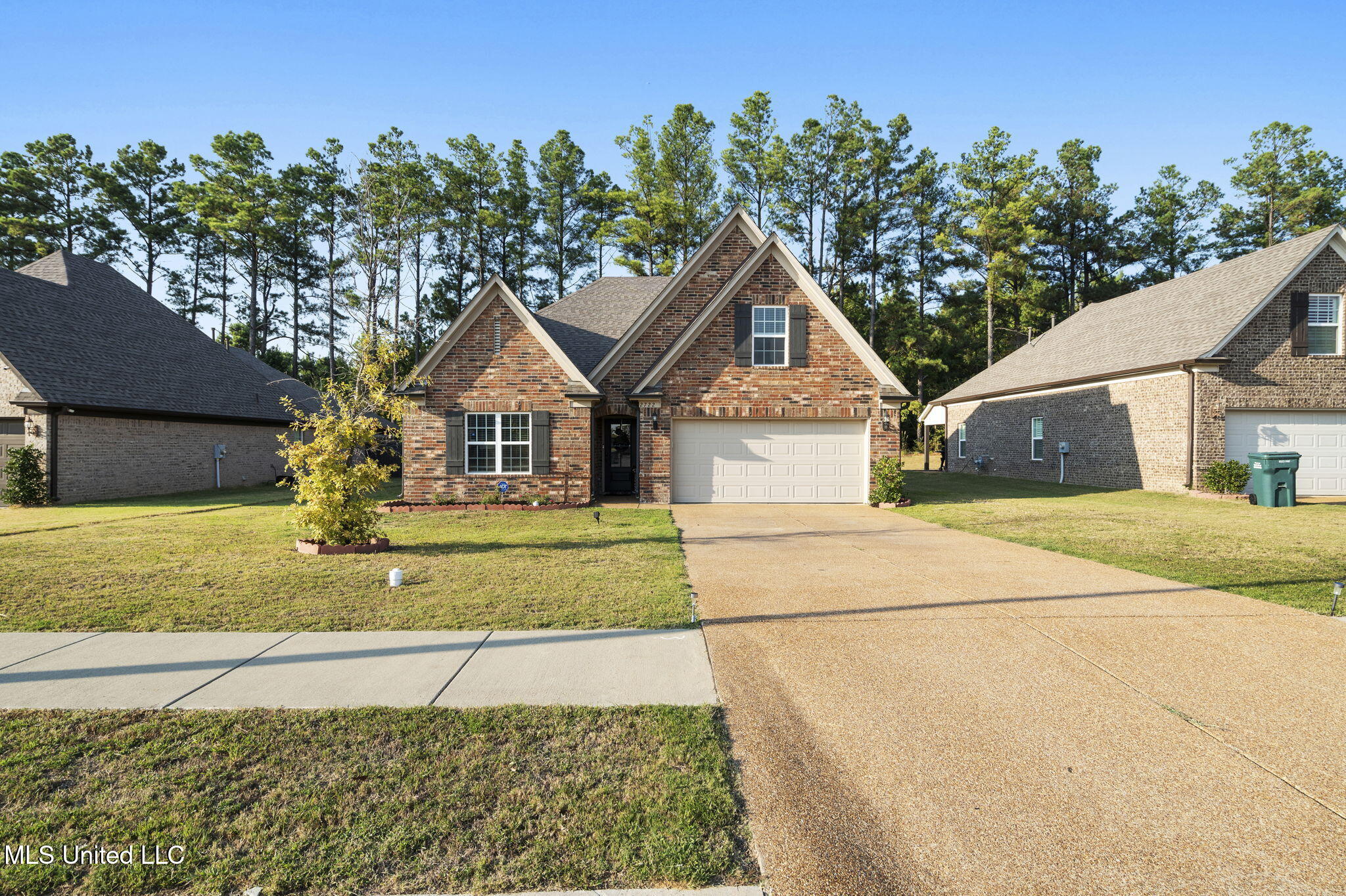 2722 Dela Drive Property Photo 2