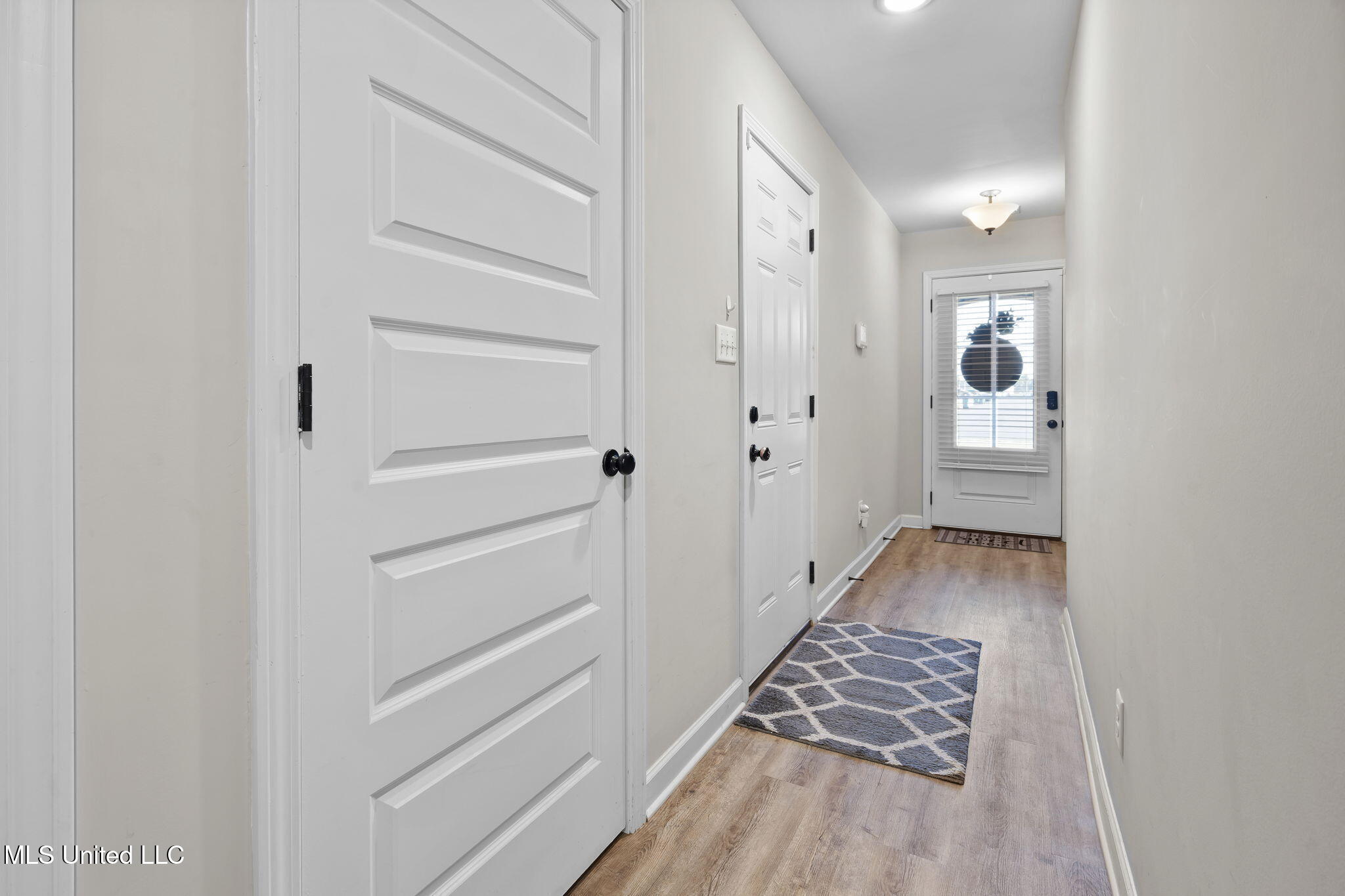 2722 Dela Drive Property Photo 12