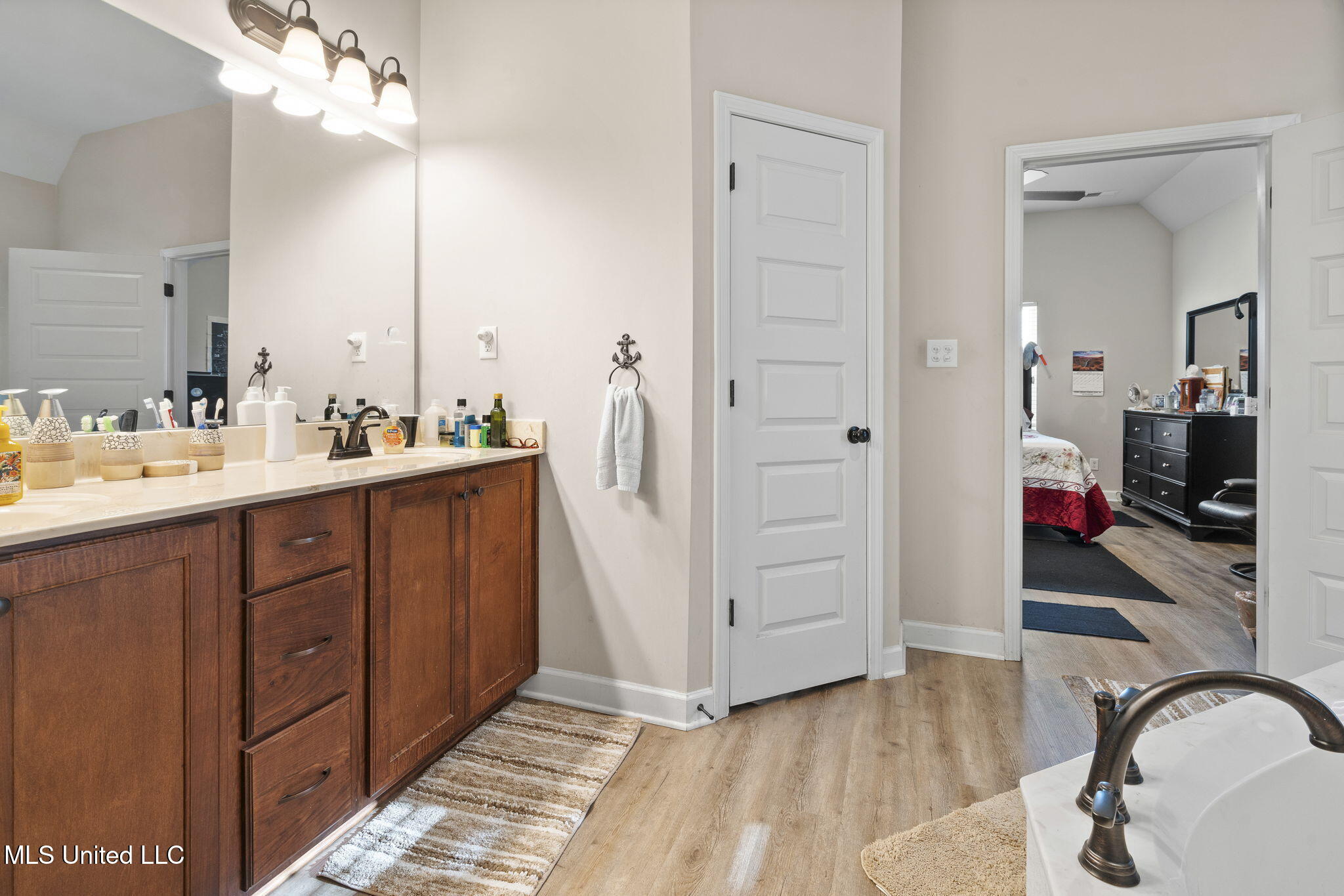 2722 Dela Drive Property Photo 25