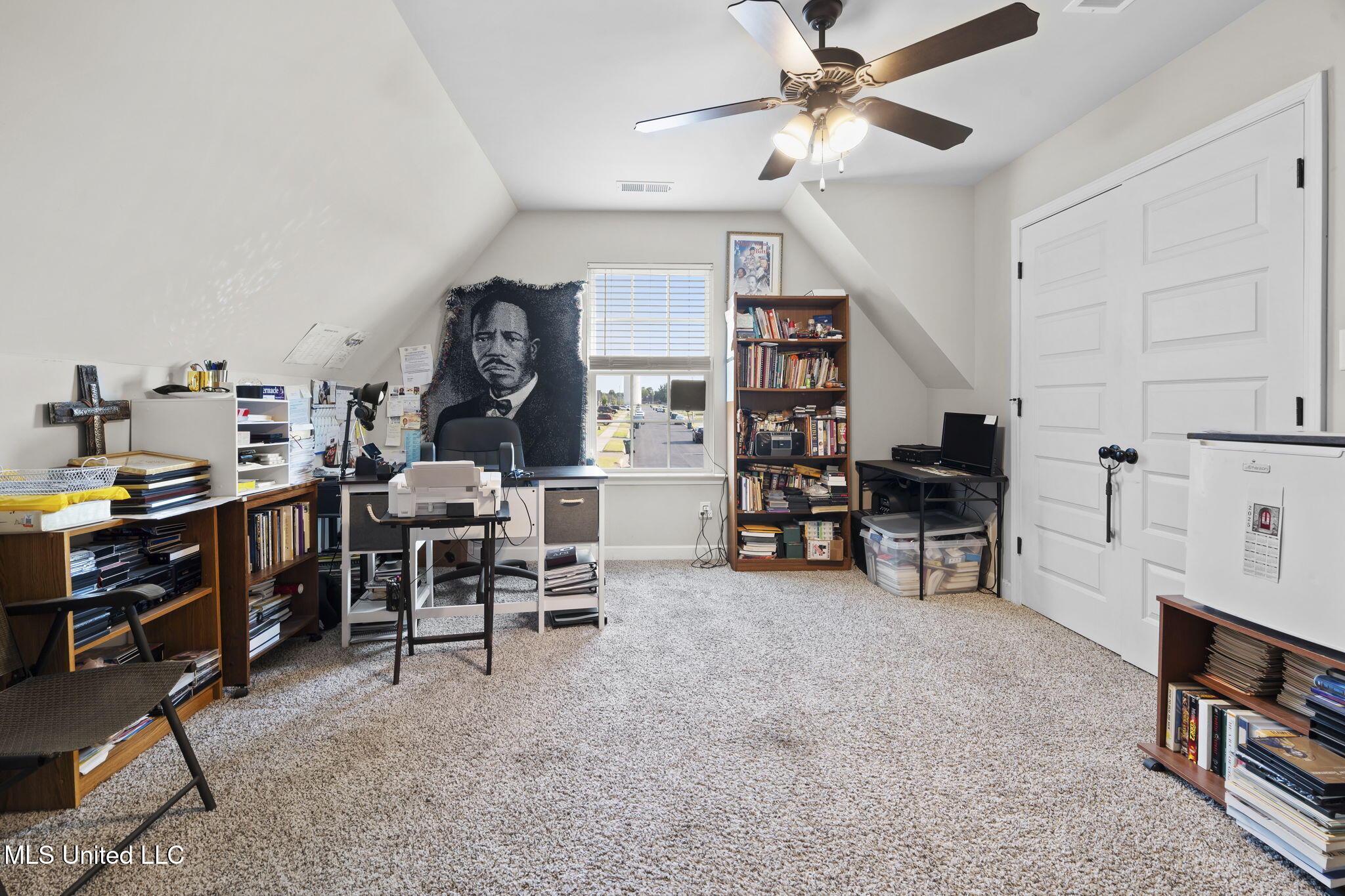 2722 Dela Drive Property Photo 32