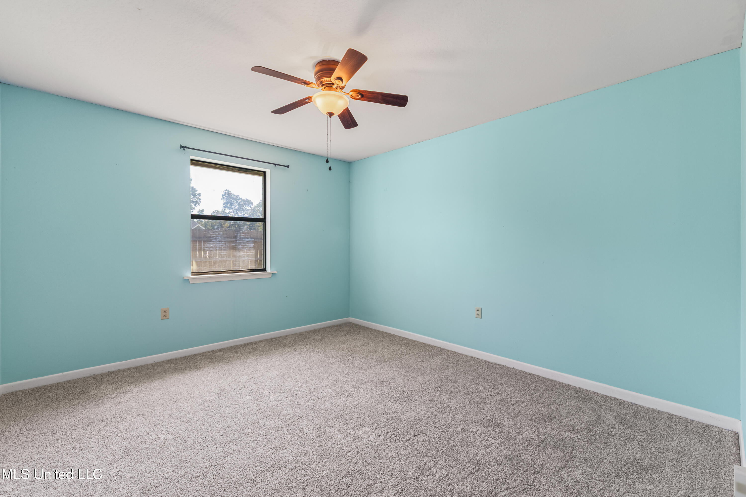 102 Little John Drive Property Photo 18