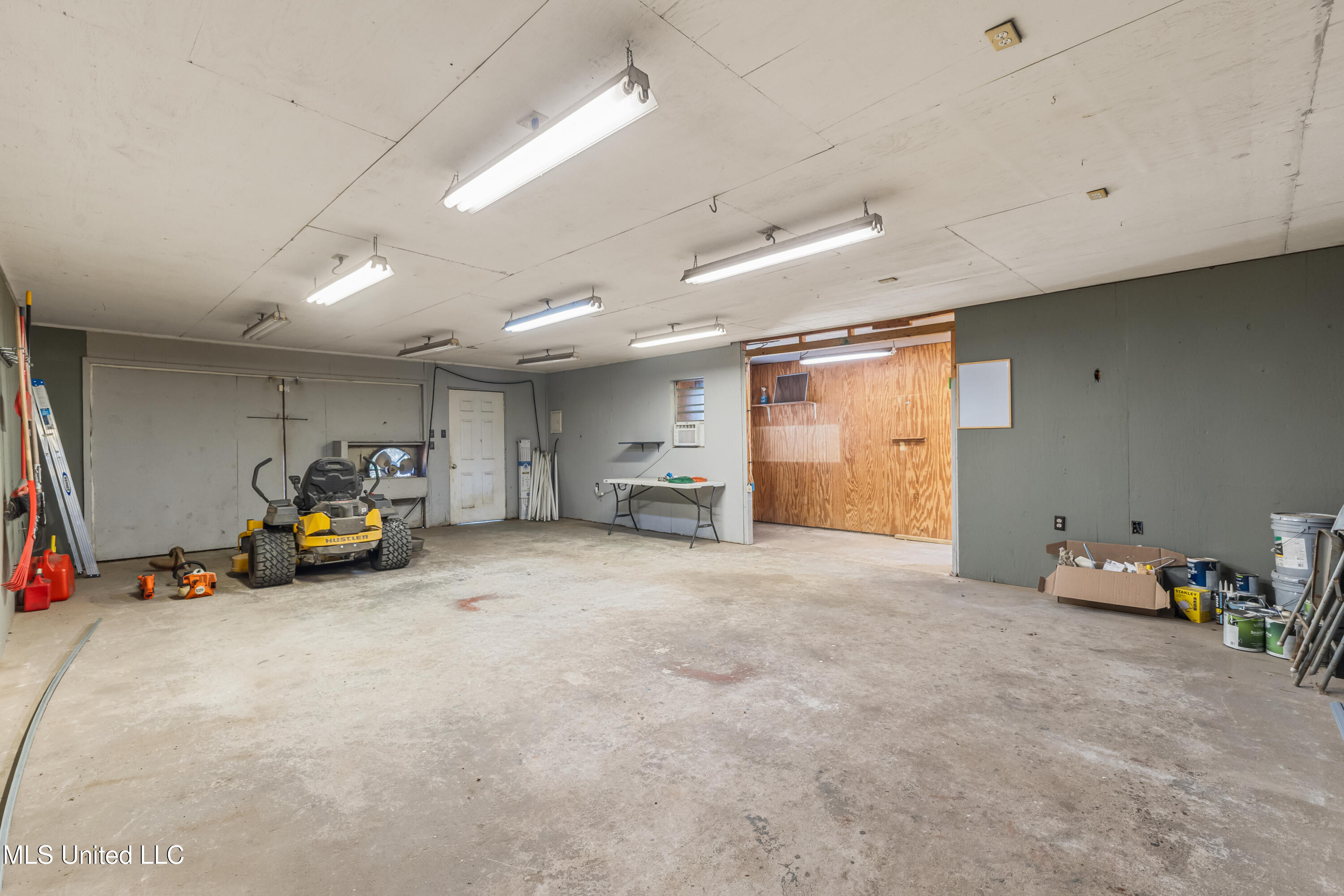 102 Little John Drive Property Photo 24