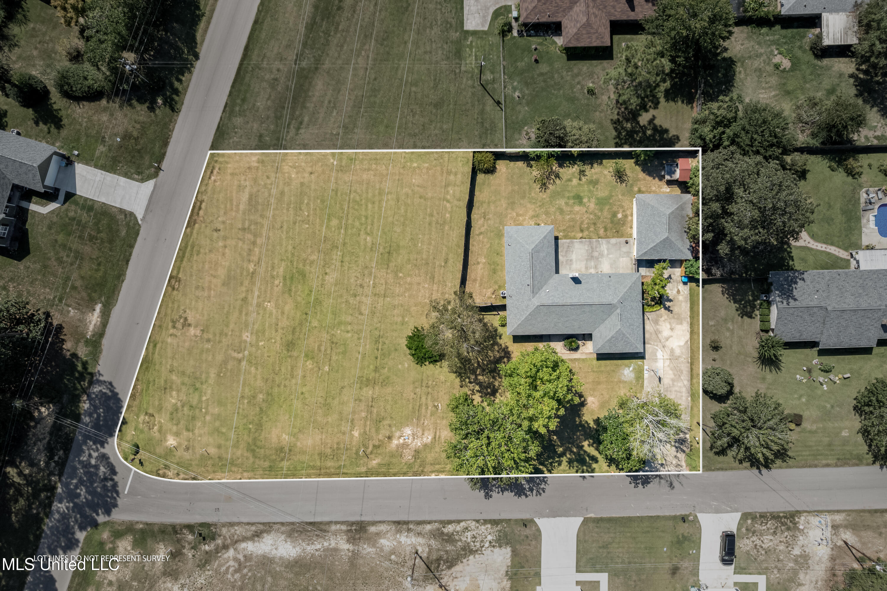 102 Little John Drive Property Photo 36