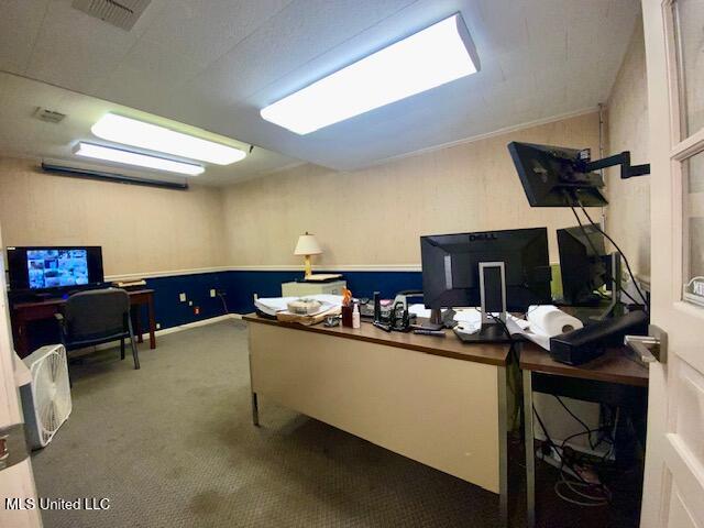 120 Railroad Ave Property Photo 12