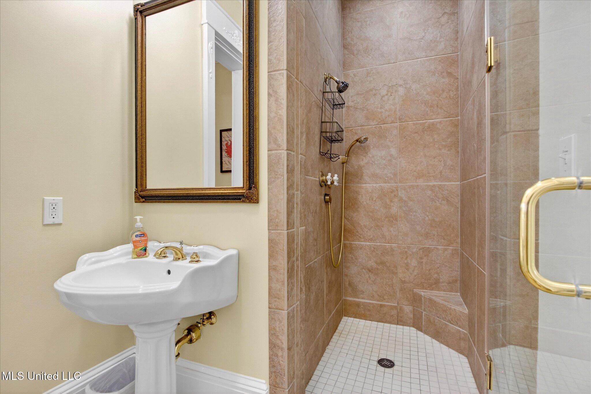 1611 Glenn Swetman Street Property Photo 57