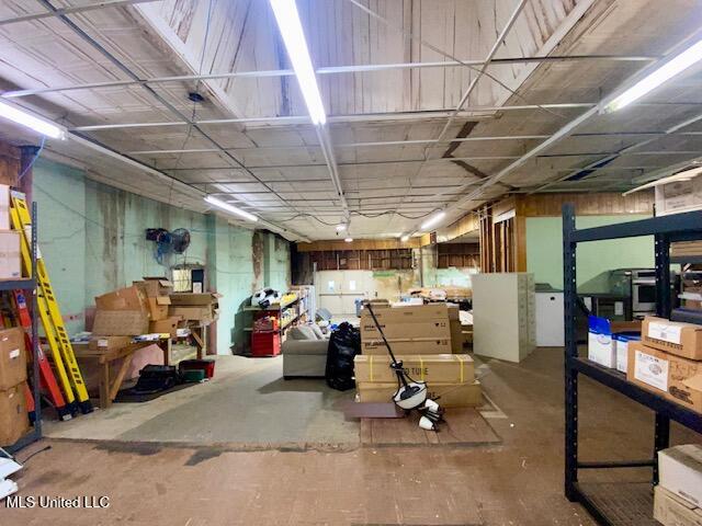 125 S Front St Property Photo 5