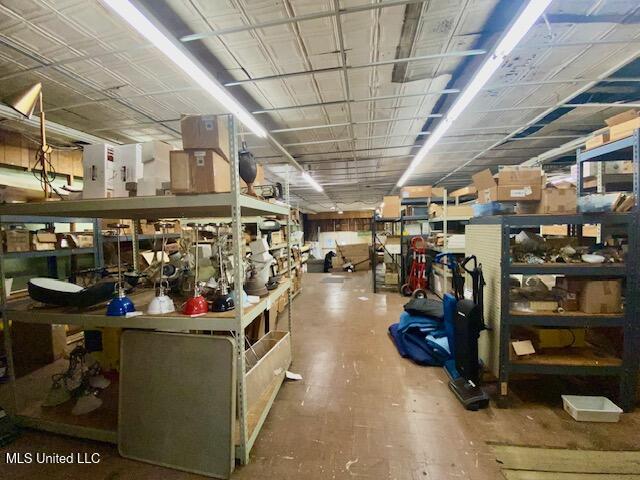 125 S Front St Property Photo 10