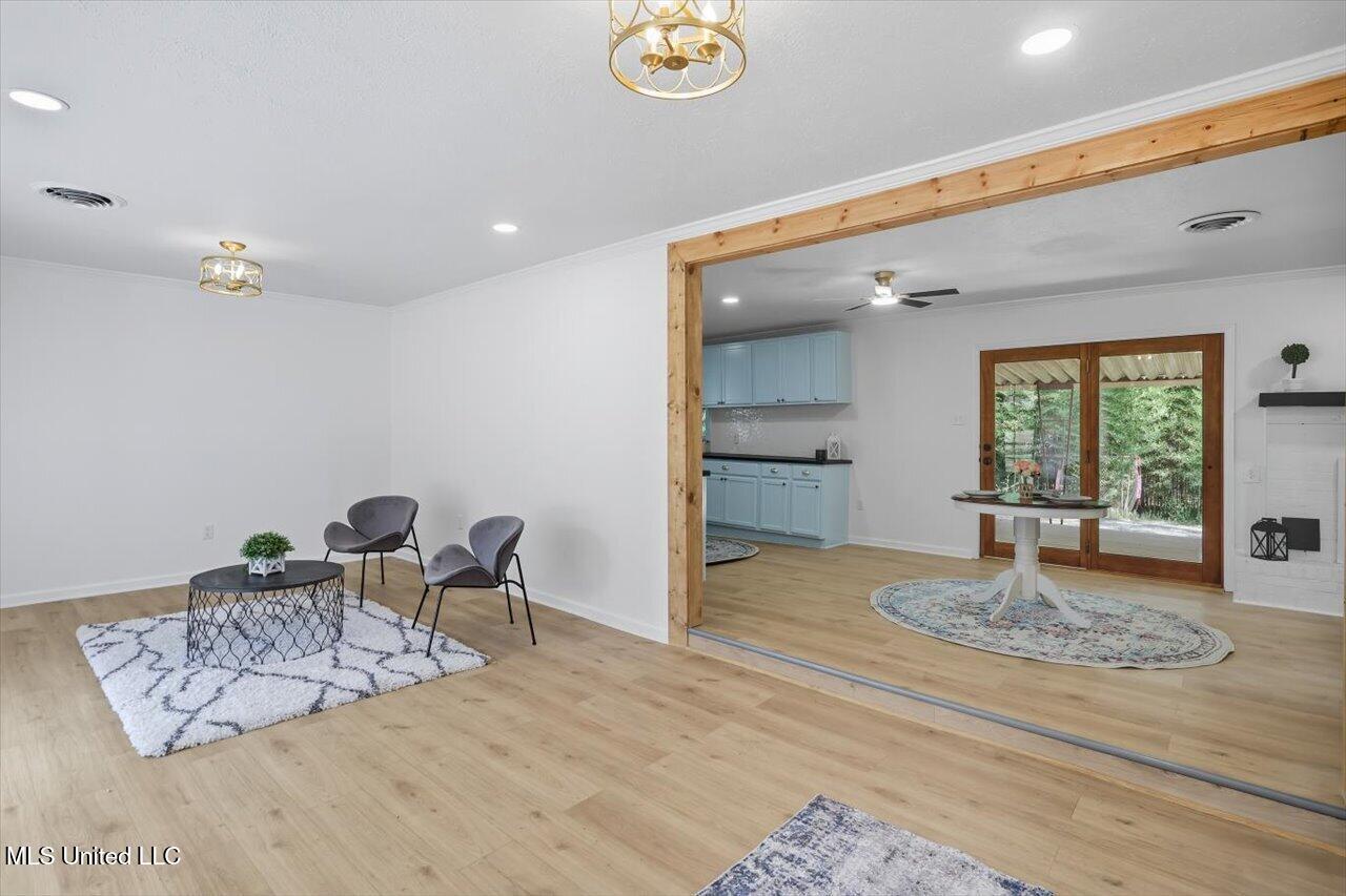 3420 Lanell Lane Property Photo 5