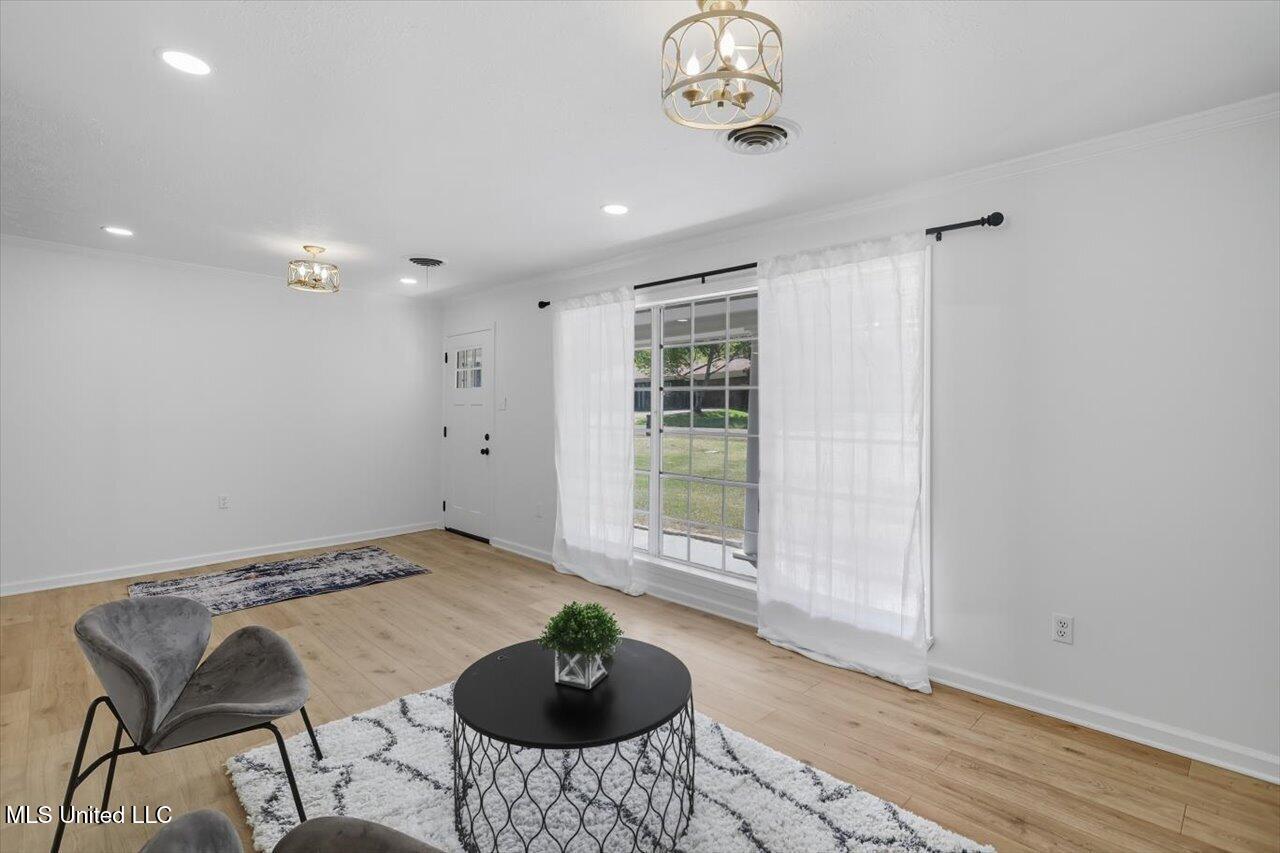 3420 Lanell Lane Property Photo 6