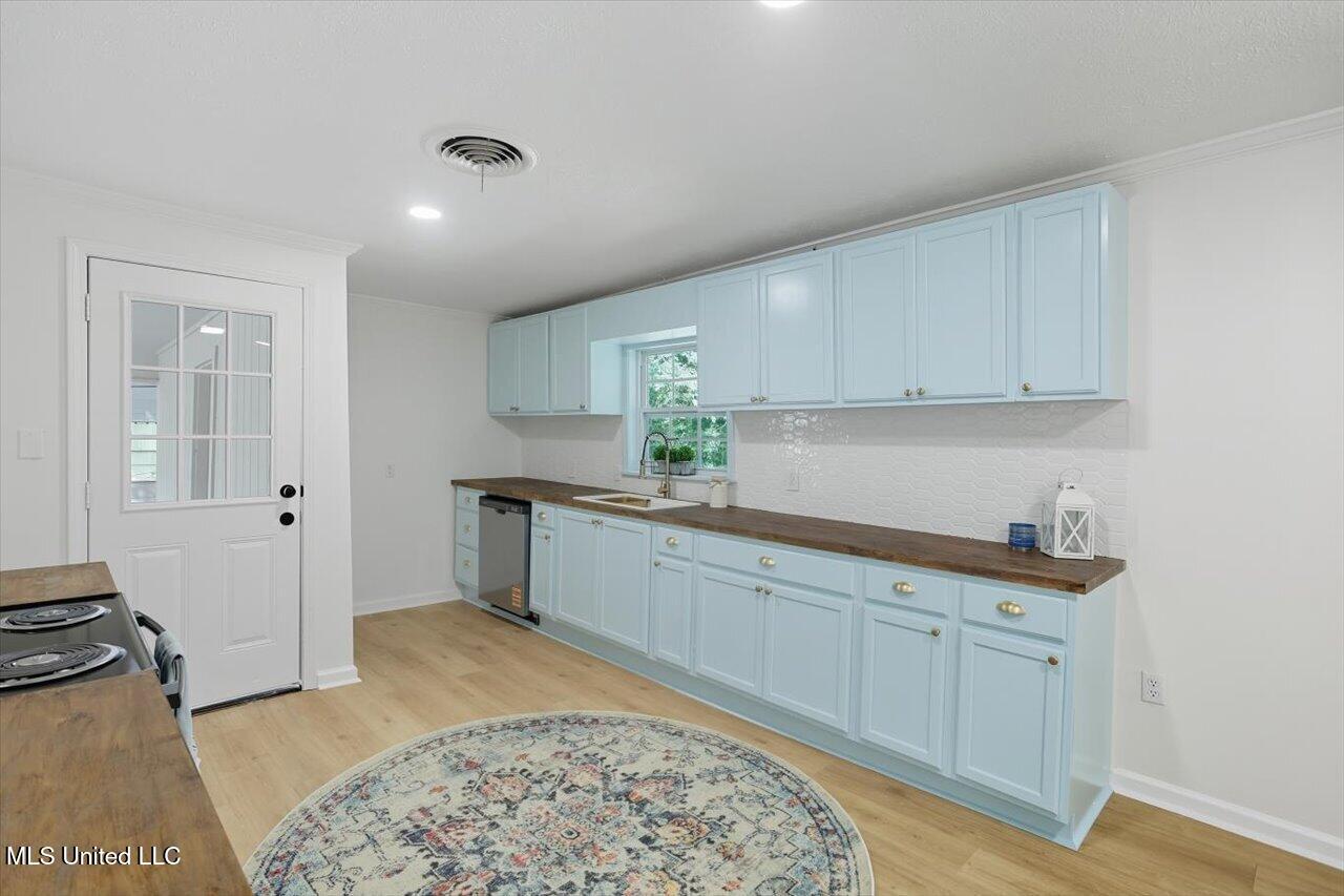 3420 Lanell Lane Property Photo 9