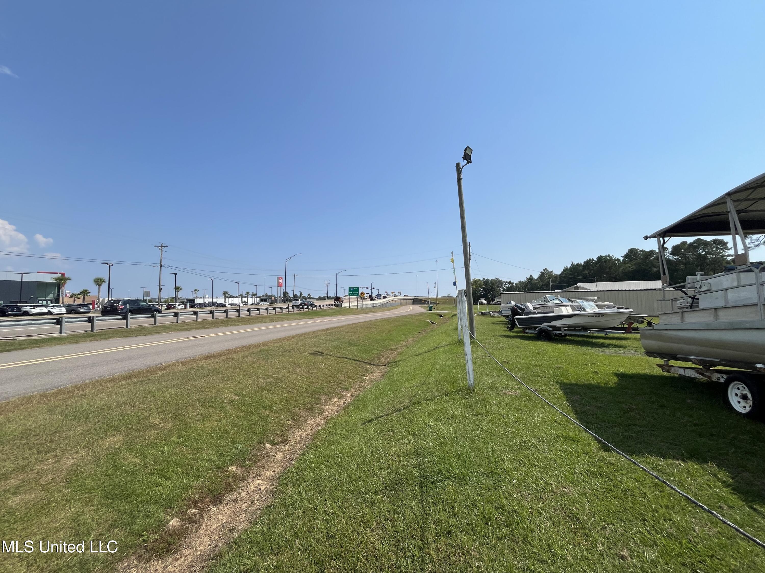 10853 Old Highway 67 Property Photo 6