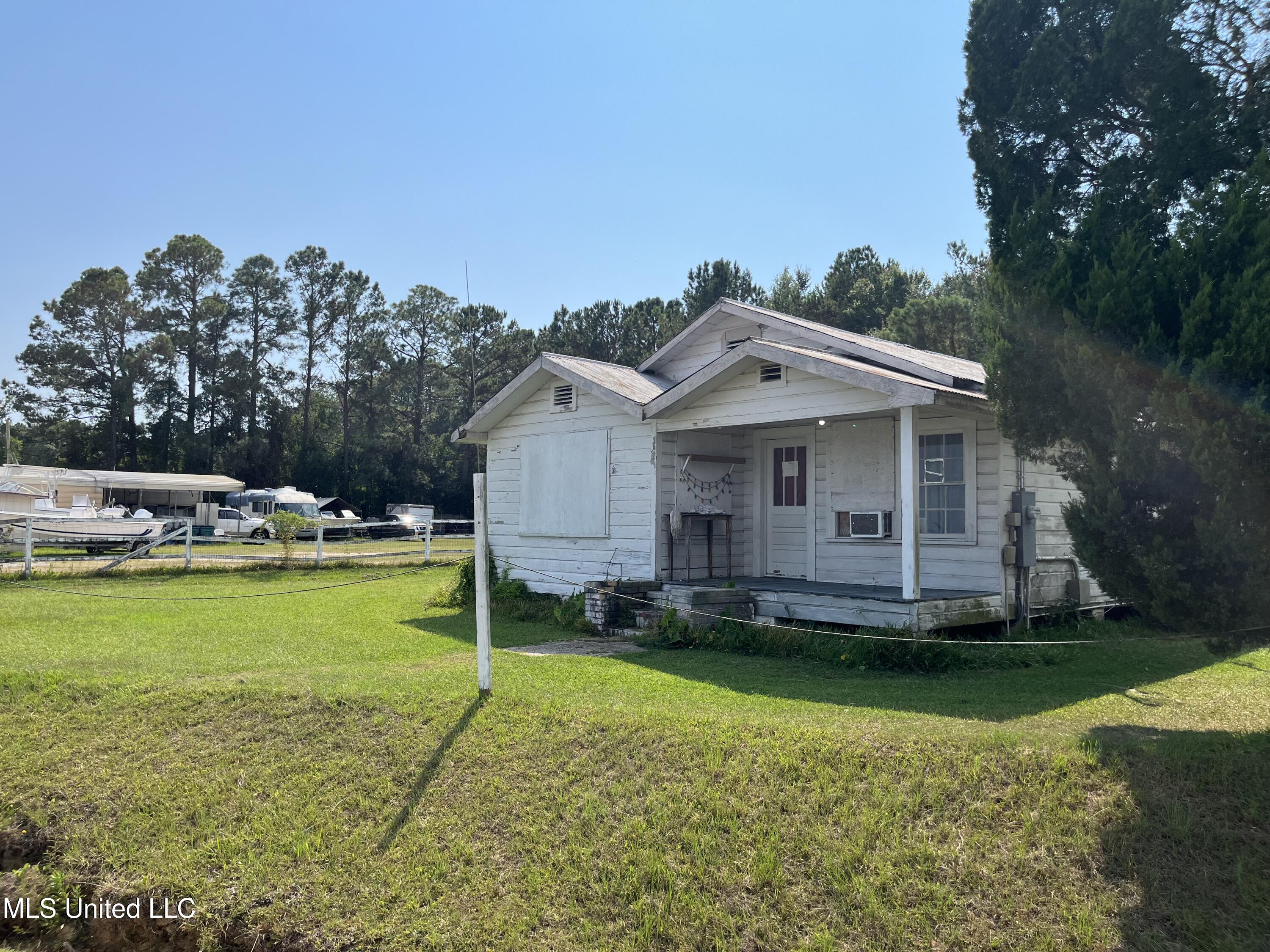 10853 Old Highway 67 Property Photo 8