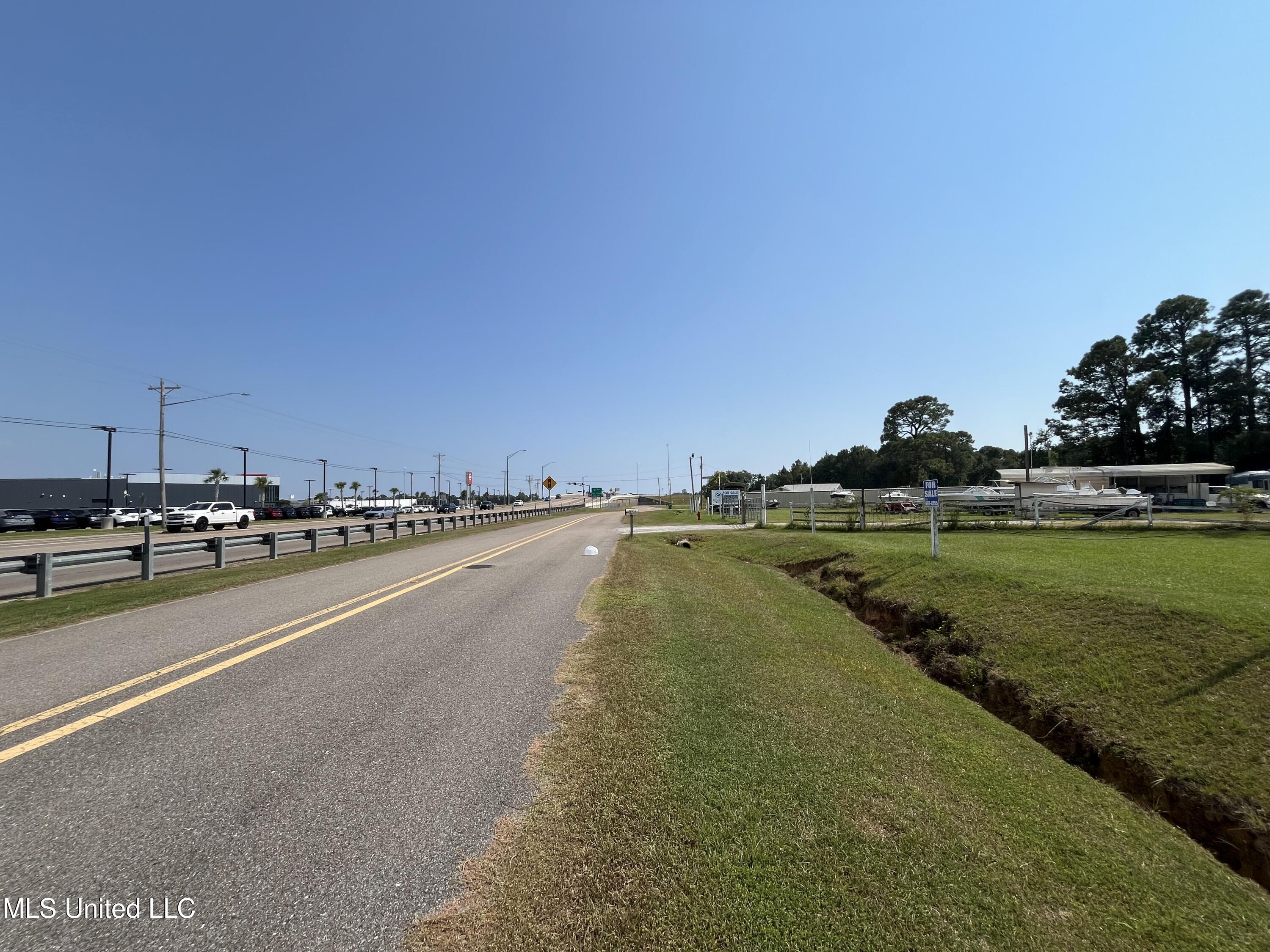 10853 Old Highway 67 Property Photo 9