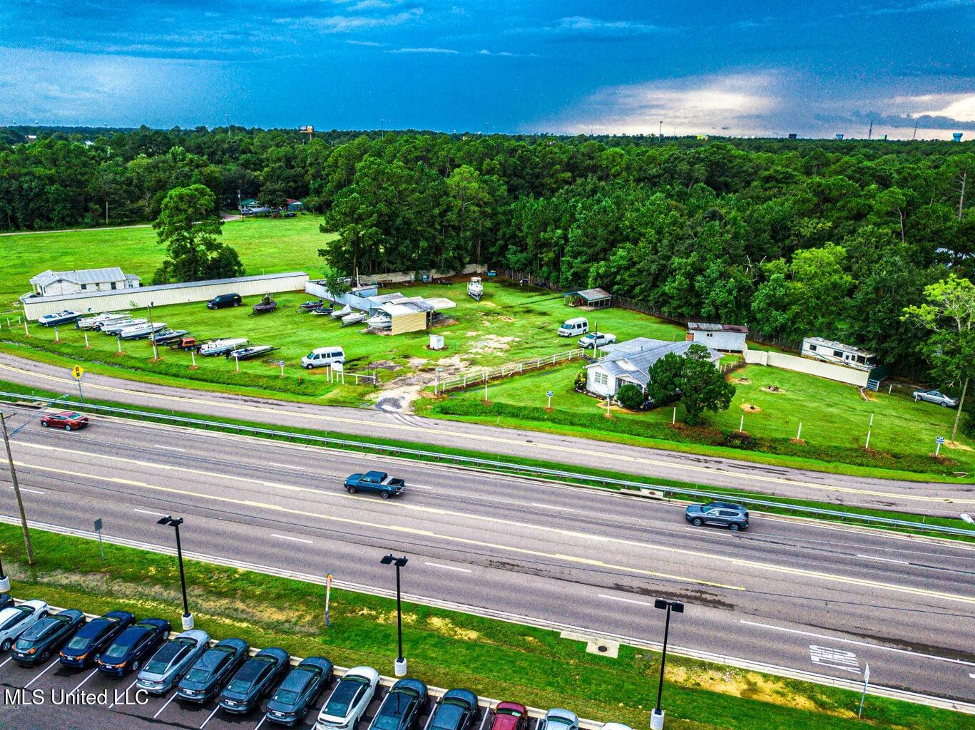 10853 Old Highway 67 Property Photo 15