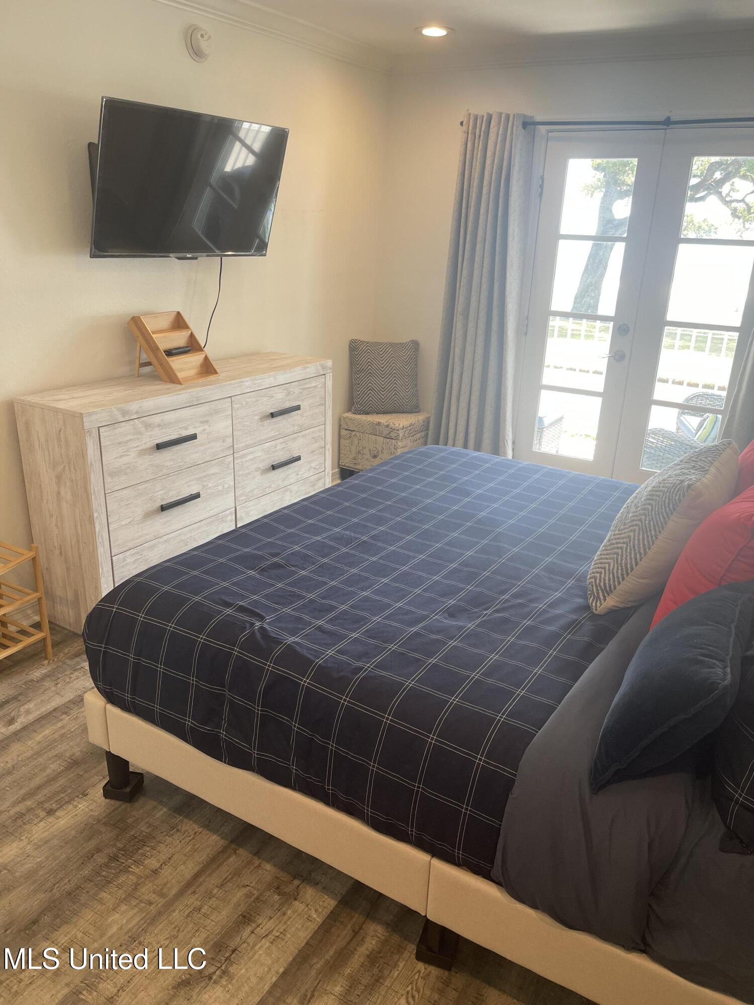 1282 Beach Boulevard Property Photo 35