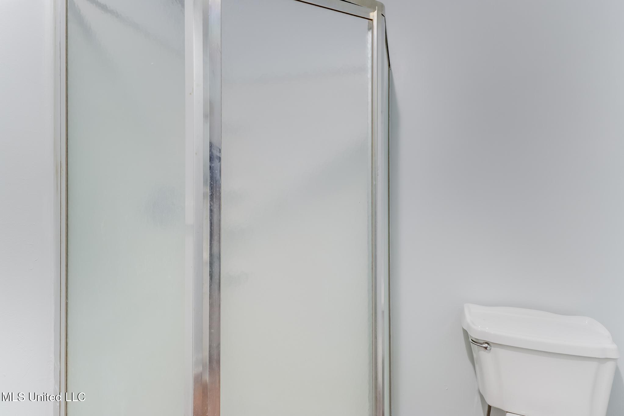 558 E Pass Road Property Photo 21