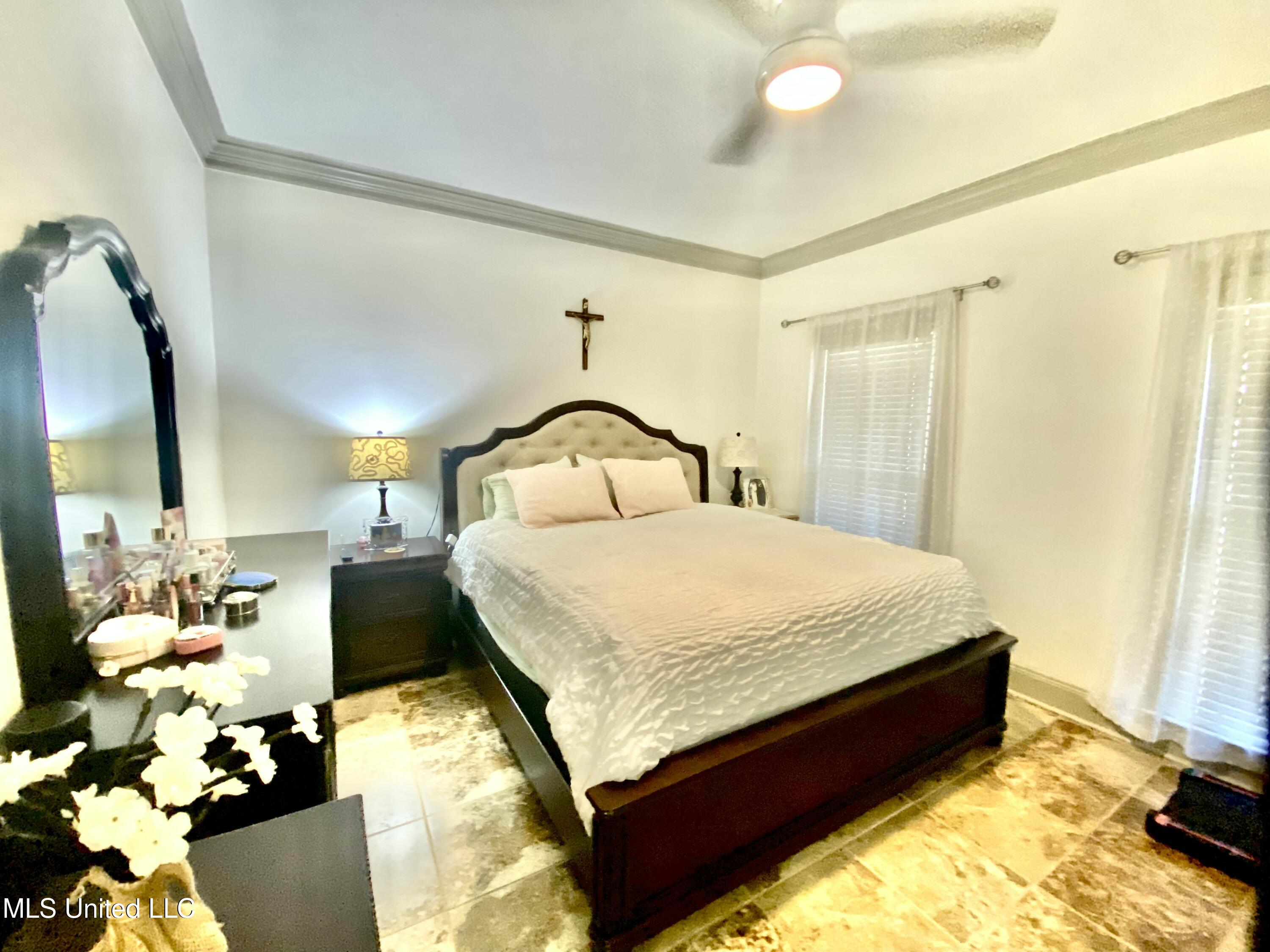 108 Honeysuckle Lane Property Photo 16