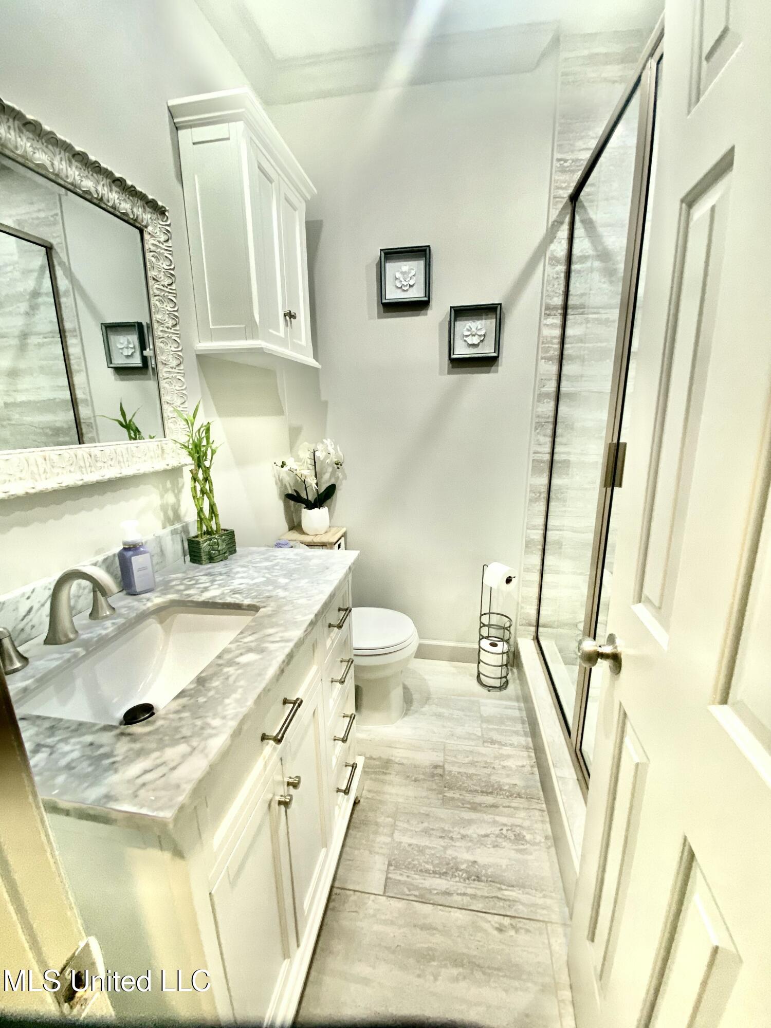 108 Honeysuckle Lane Property Photo 17