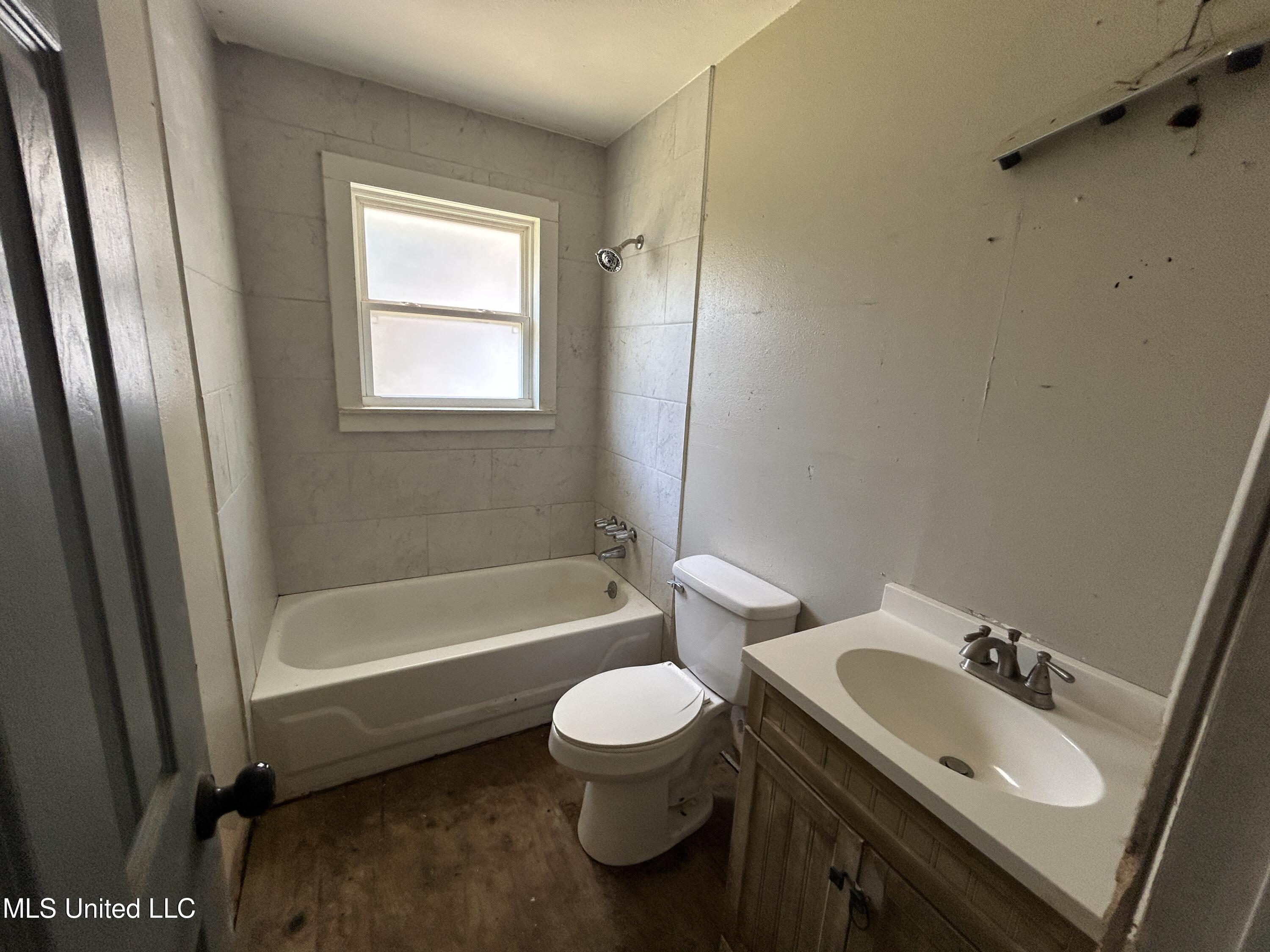 8924 Hamakua Street Property Photo 5