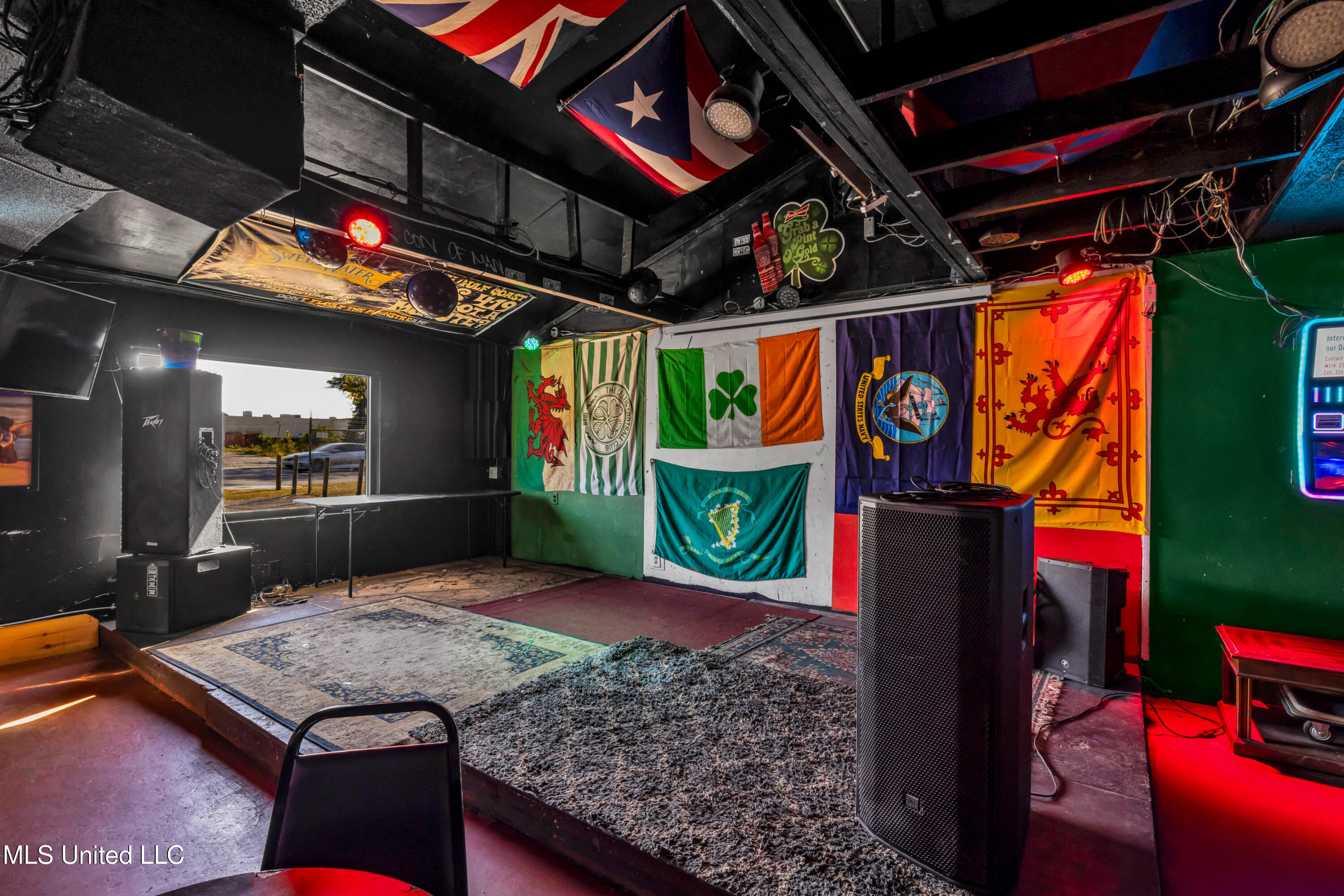 4901 Chicot Road Property Photo 20