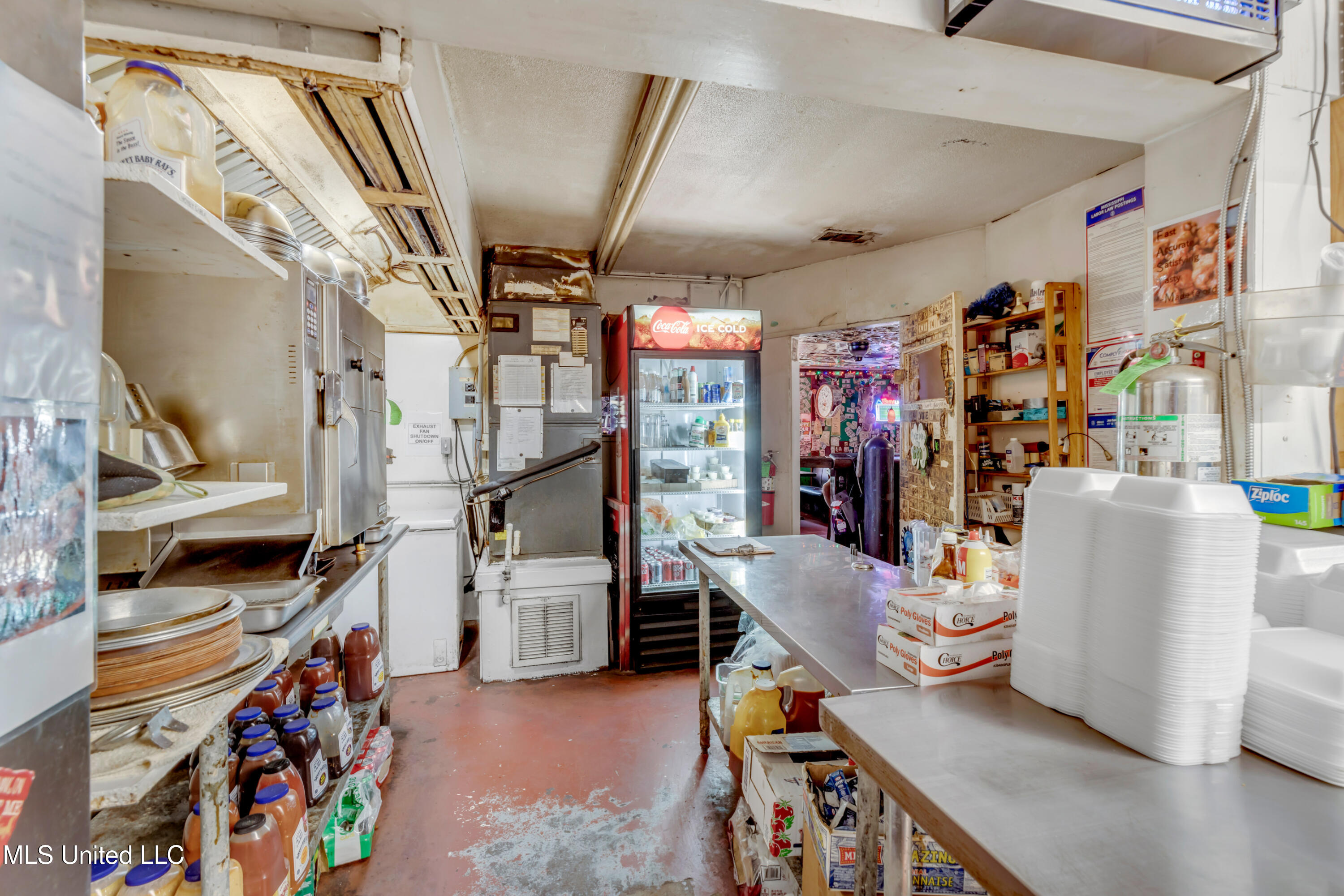 4901 Chicot Road Property Photo 37