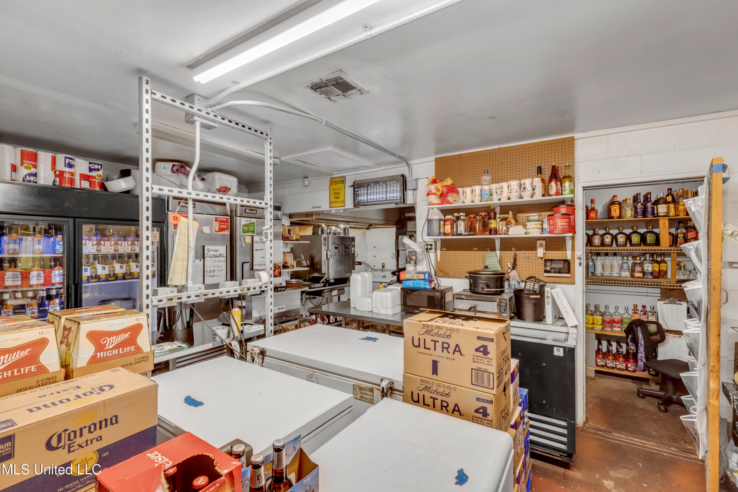 4901 Chicot Road Property Photo 41